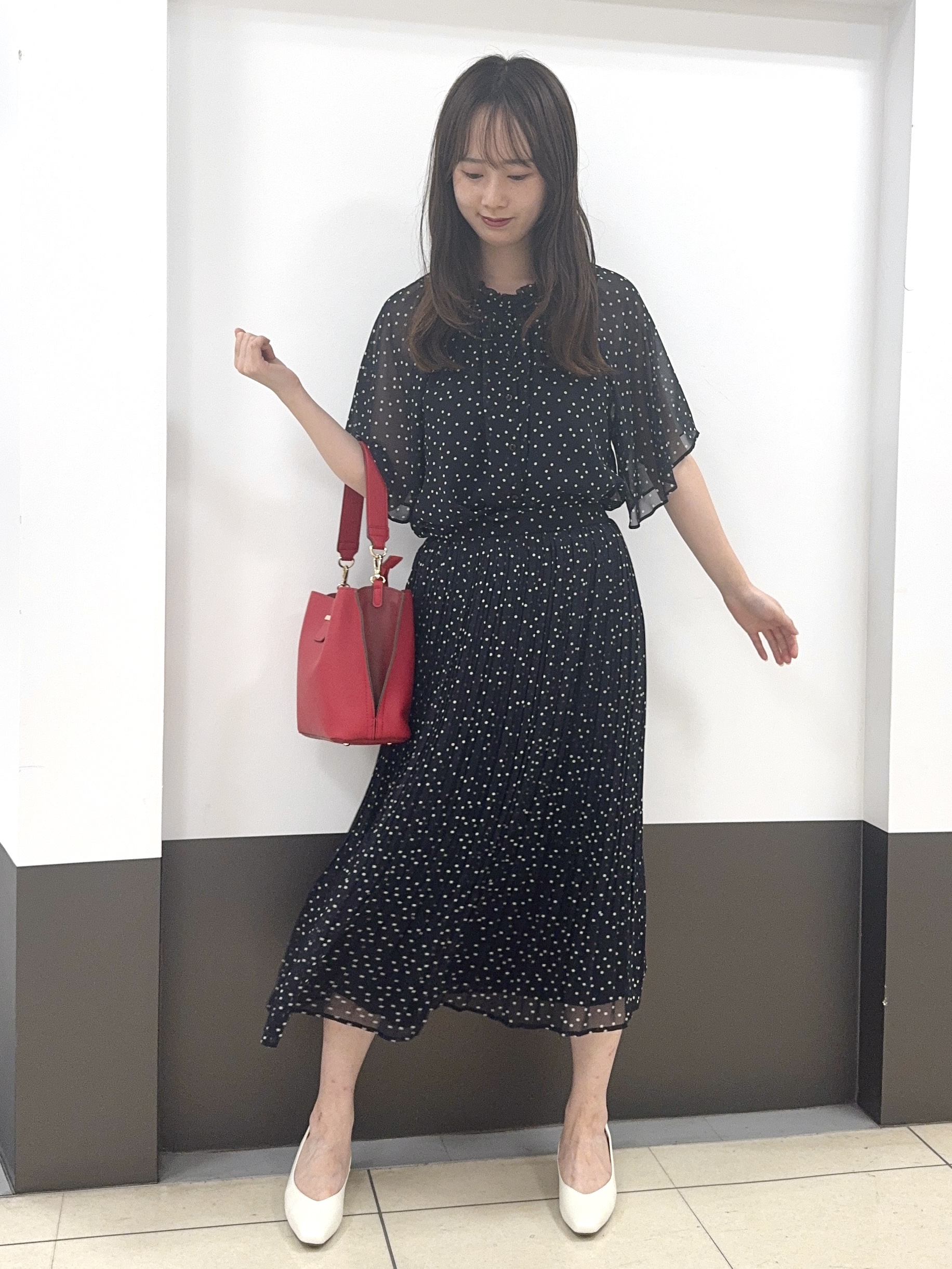 Nrinさんの「Reflect｜【セットアップ／手洗い可】ドット柄シアーブラウス」を使ったコーディネート