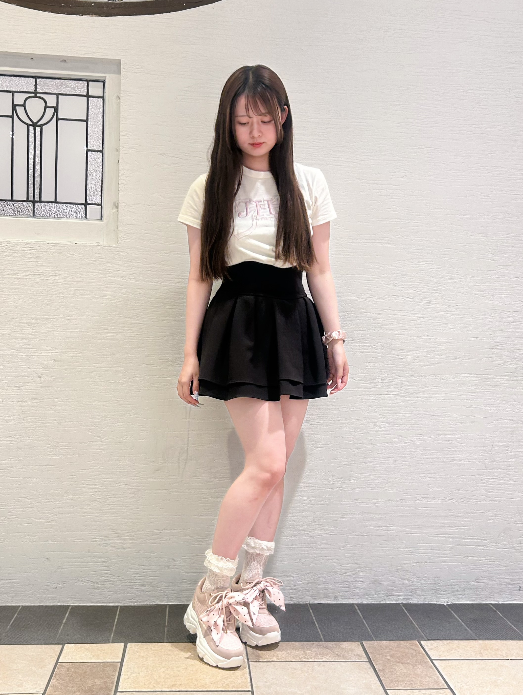 ゆうりさんの「ESPERANZA｜きゅんフィットリボン付き2WAYインヒールスニーカー」を使ったコーディネート