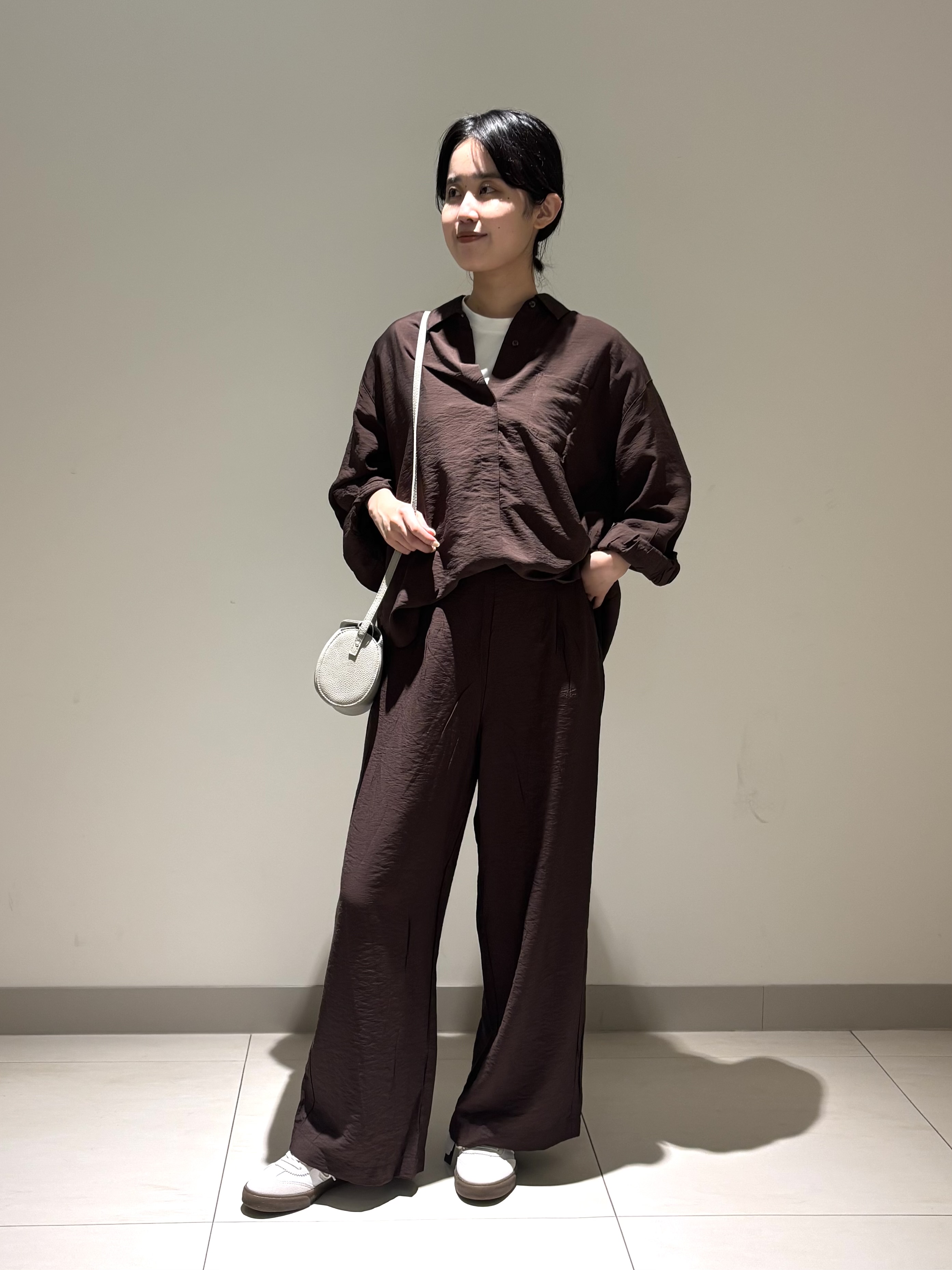 mayuさんの「Dessin｜グラフィックデザイン Tシャツ」を使ったコーディネート
