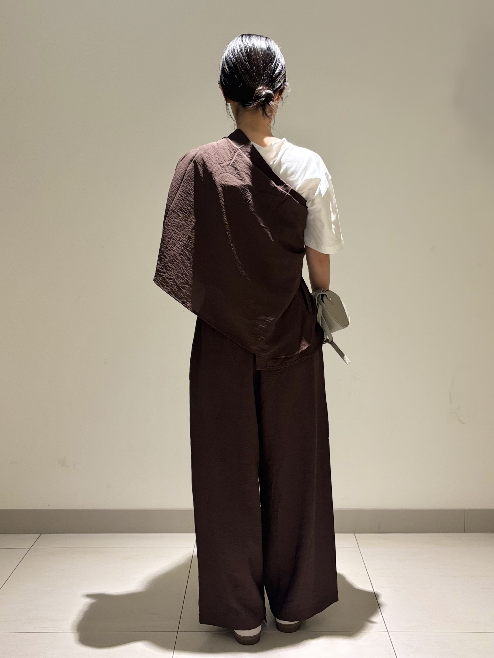 mayuさんの「Dessin｜グラフィックデザイン Tシャツ」を使ったコーディネート