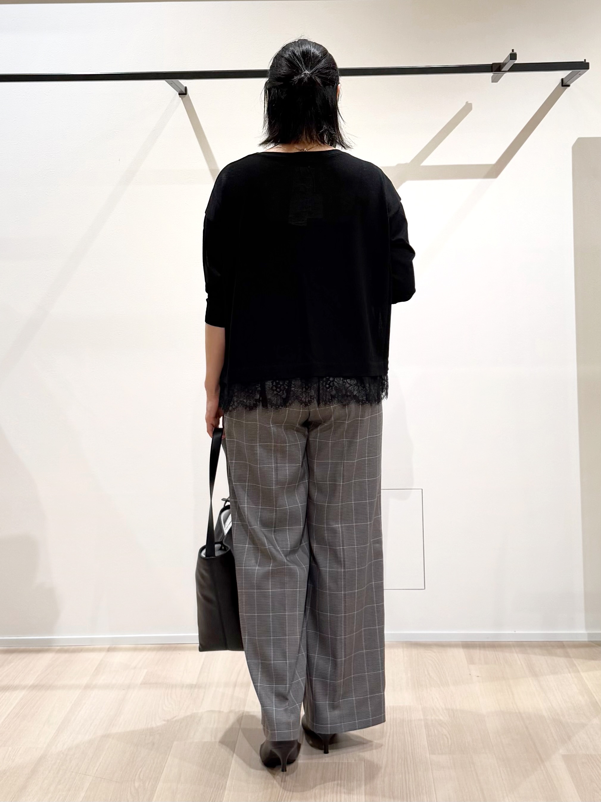 TOMOMIさんの「UNTITLED｜レースドッキングニットプルオーバー」を使ったコーディネート