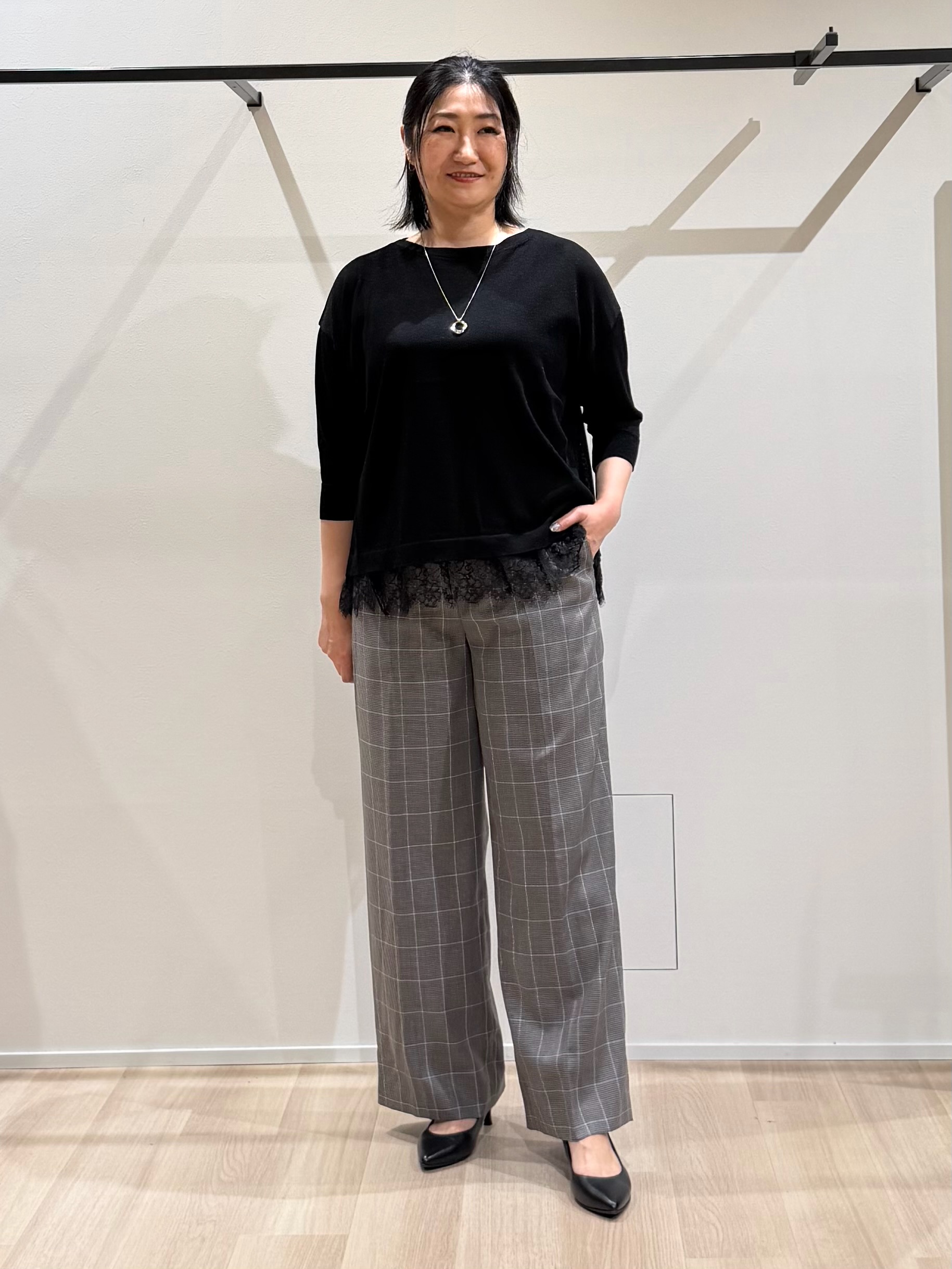 TOMOMIさんの「UNTITLED｜レースドッキングニットプルオーバー」を使ったコーディネート