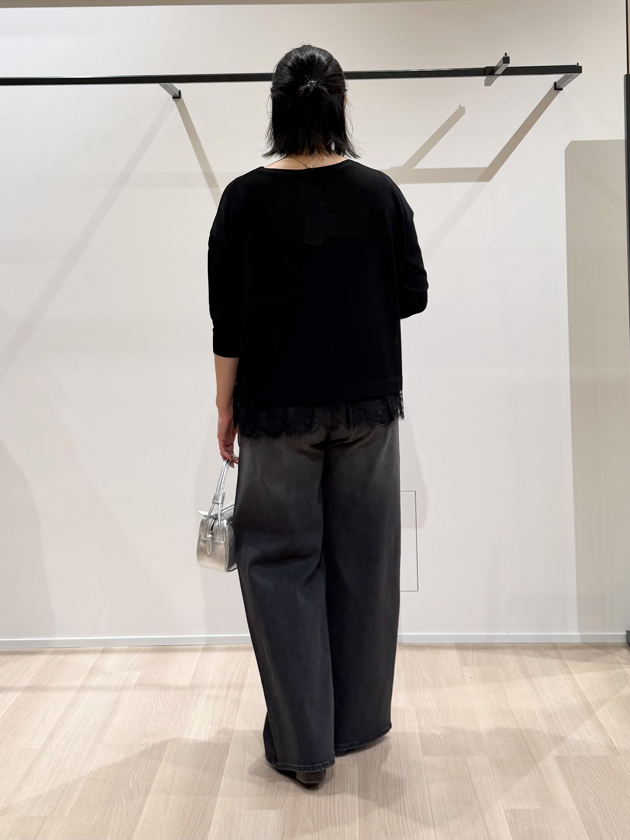 TOMOMIさんの「UNTITLED｜レースドッキングニットプルオーバー」を使ったコーディネート