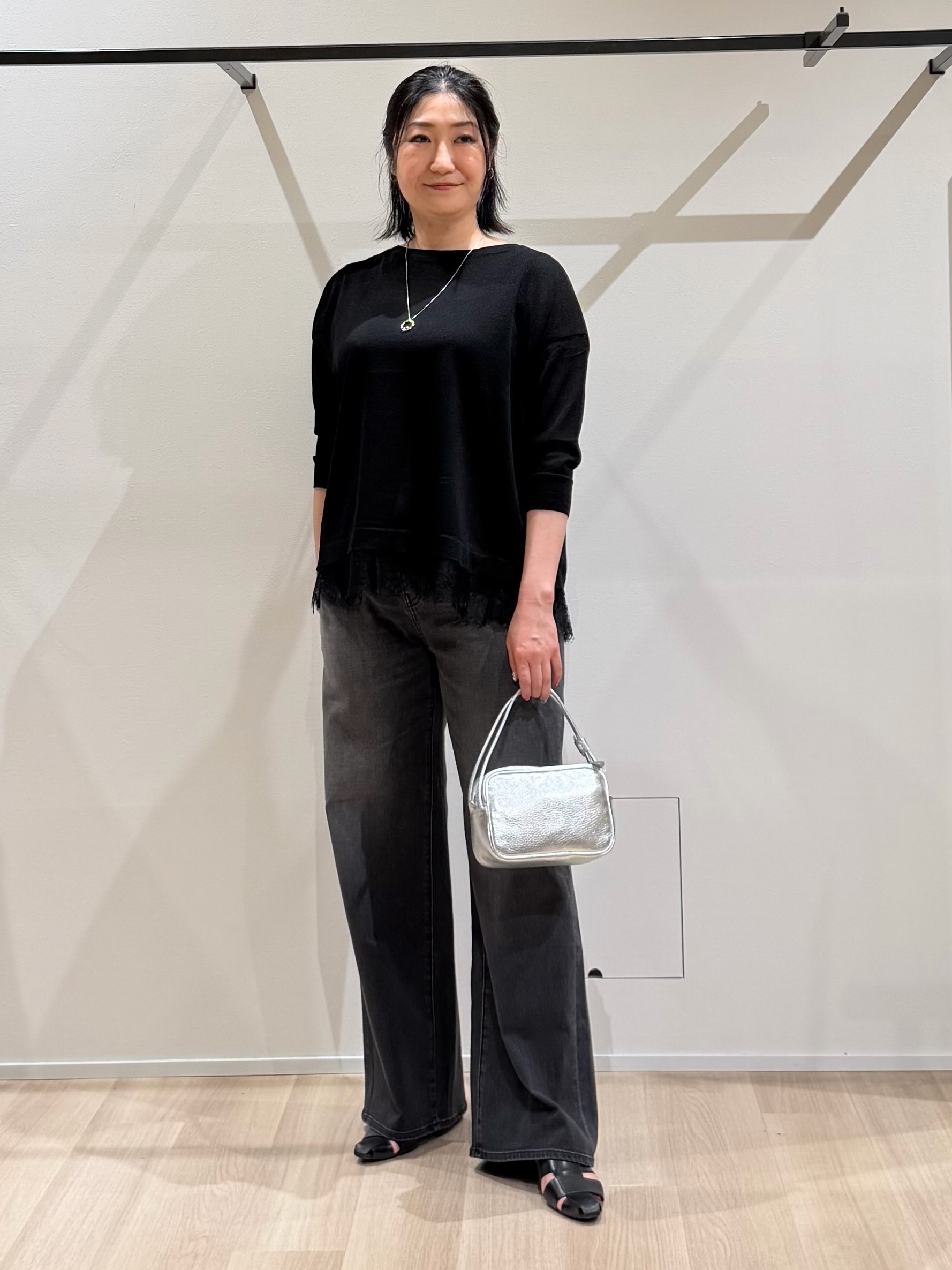 TOMOMIさんの「UNTITLED｜レースドッキングニットプルオーバー」を使ったコーディネート