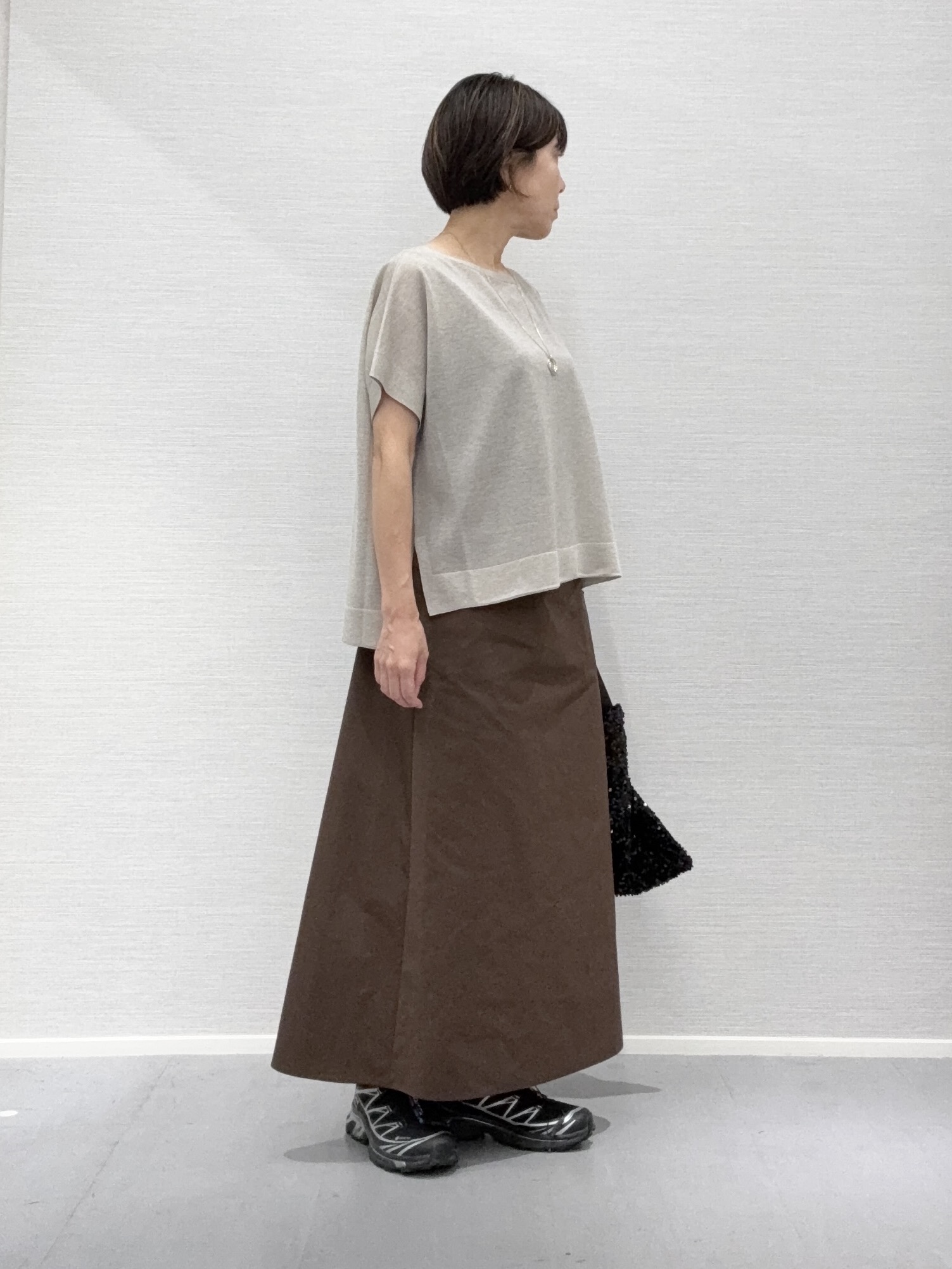 Yukoさんの「UNTITLED｜【アンサンブル可/品のある透け感】Tシャツ風ニットトップス」を使ったコーディネート