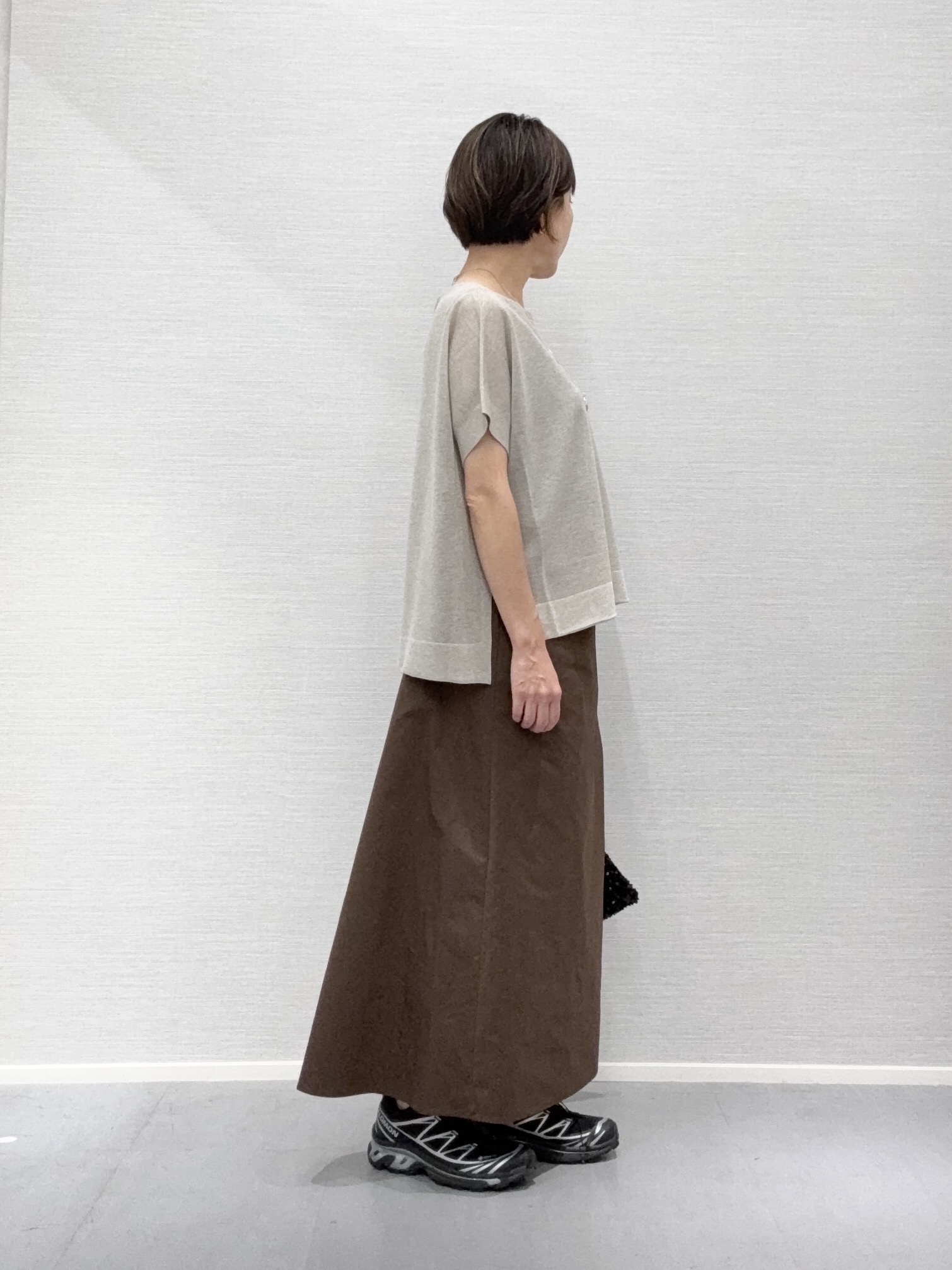 Yukoさんの「UNTITLED｜【アンサンブル可/品のある透け感】Tシャツ風ニットトップス」を使ったコーディネート