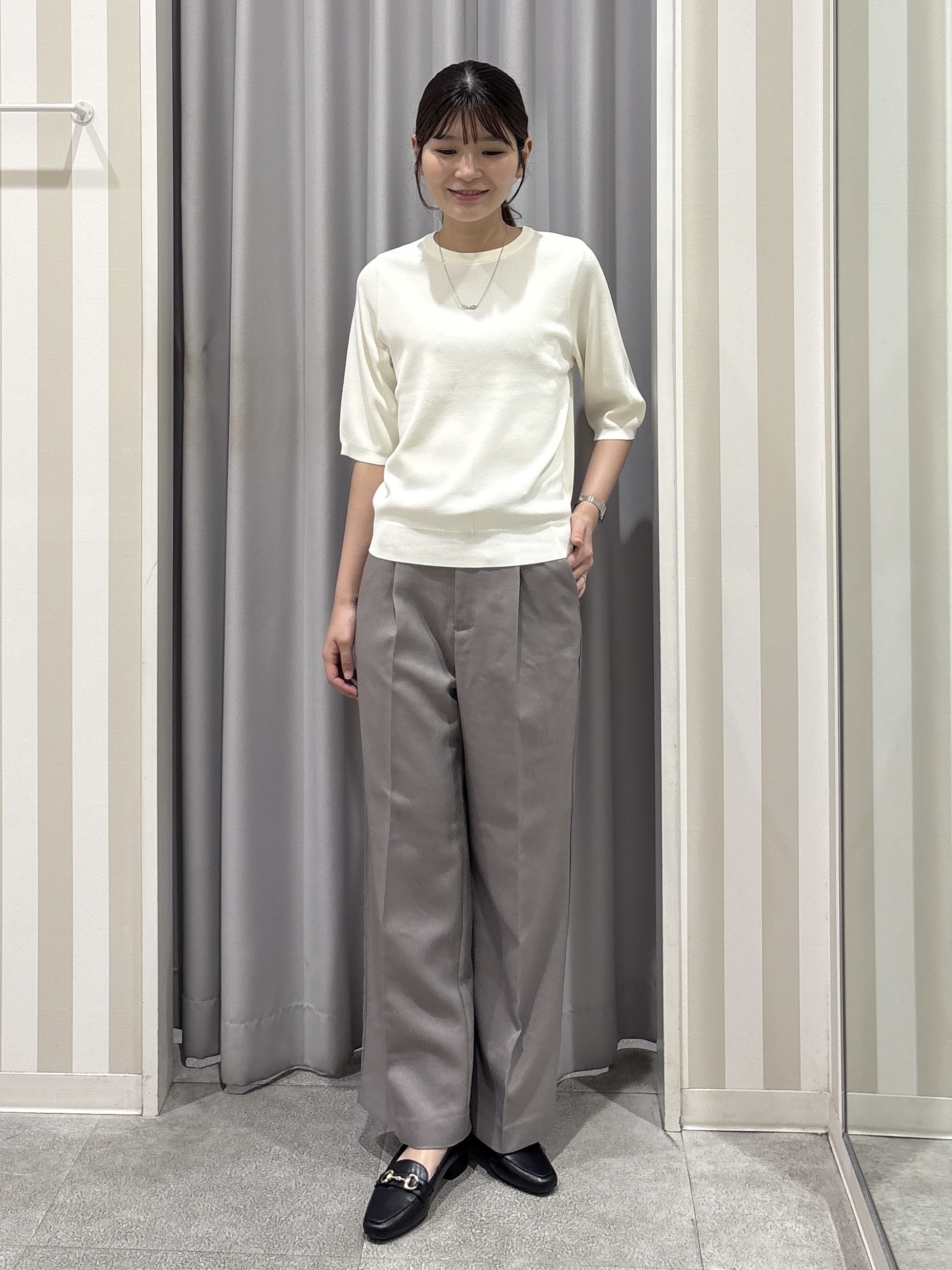 Rikaさんの「SHOO･LA･RUE｜【ガンガン洗える/ひんやり/UV/毛玉になりにくい】二の腕見せない 5分袖ニット」を使ったコーディネート