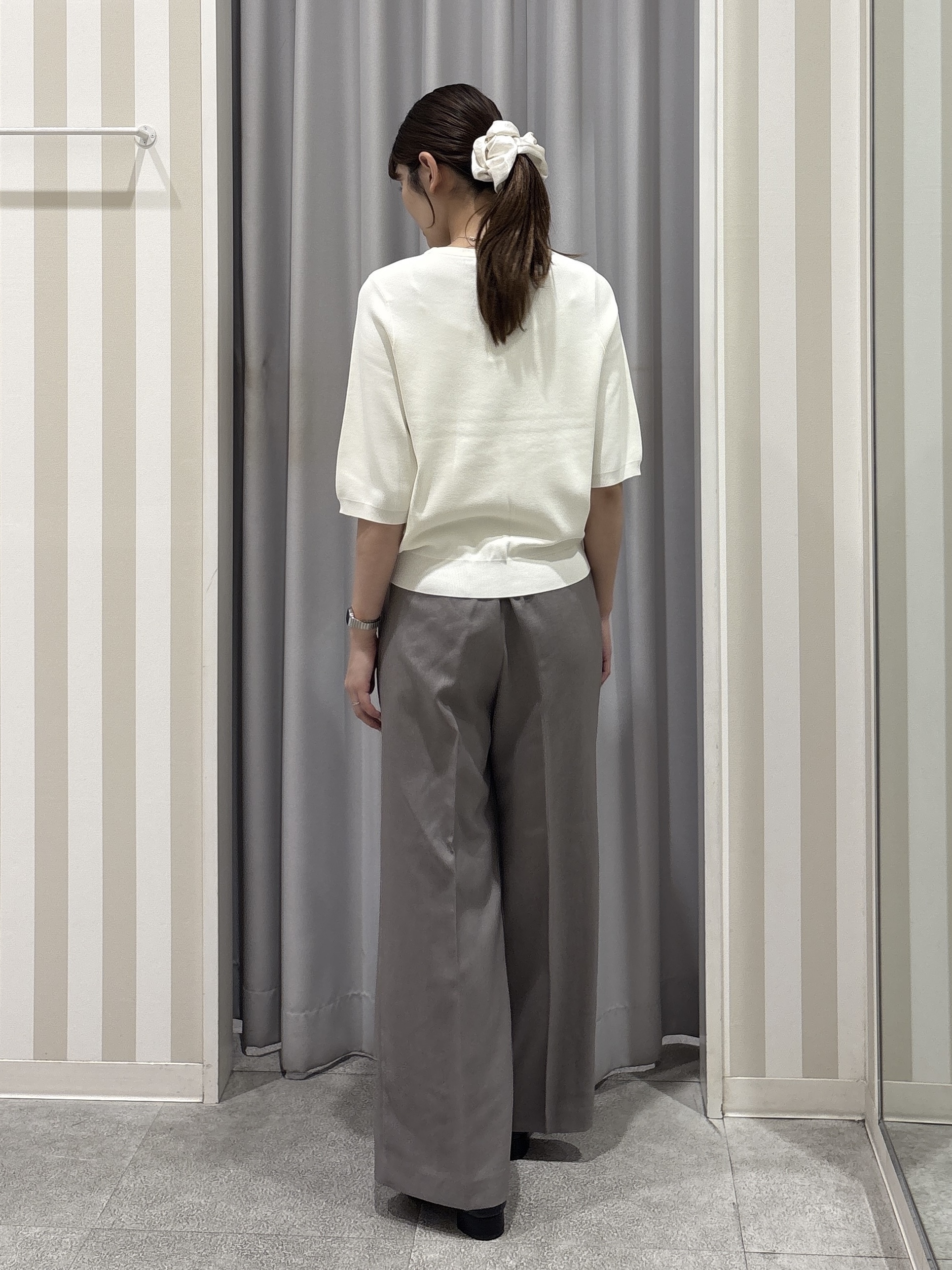 Rikaさんの「SHOO･LA･RUE｜【ガンガン洗える/ひんやり/UV/毛玉になりにくい】二の腕見せない 5分袖ニット」を使ったコーディネート