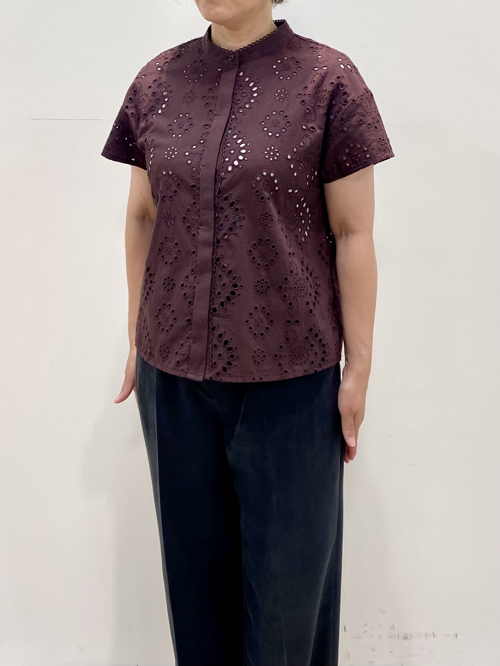 oharaさんの「Reflect｜【通勤◎】カットワーク刺繍レース シャツブラウス」を使ったコーディネート