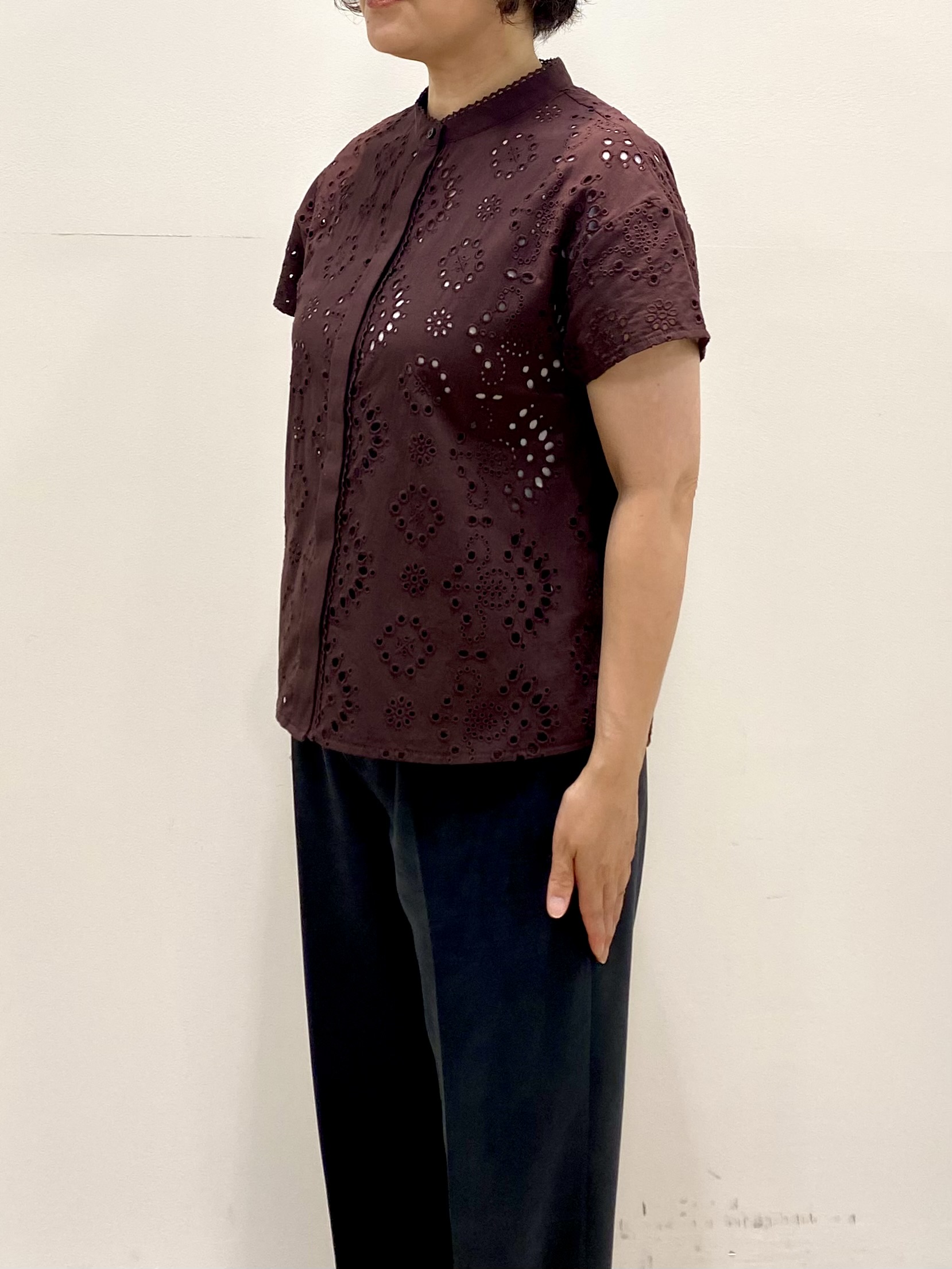 oharaさんの「Reflect｜【通勤◎】カットワーク刺繍レース シャツブラウス」を使ったコーディネート
