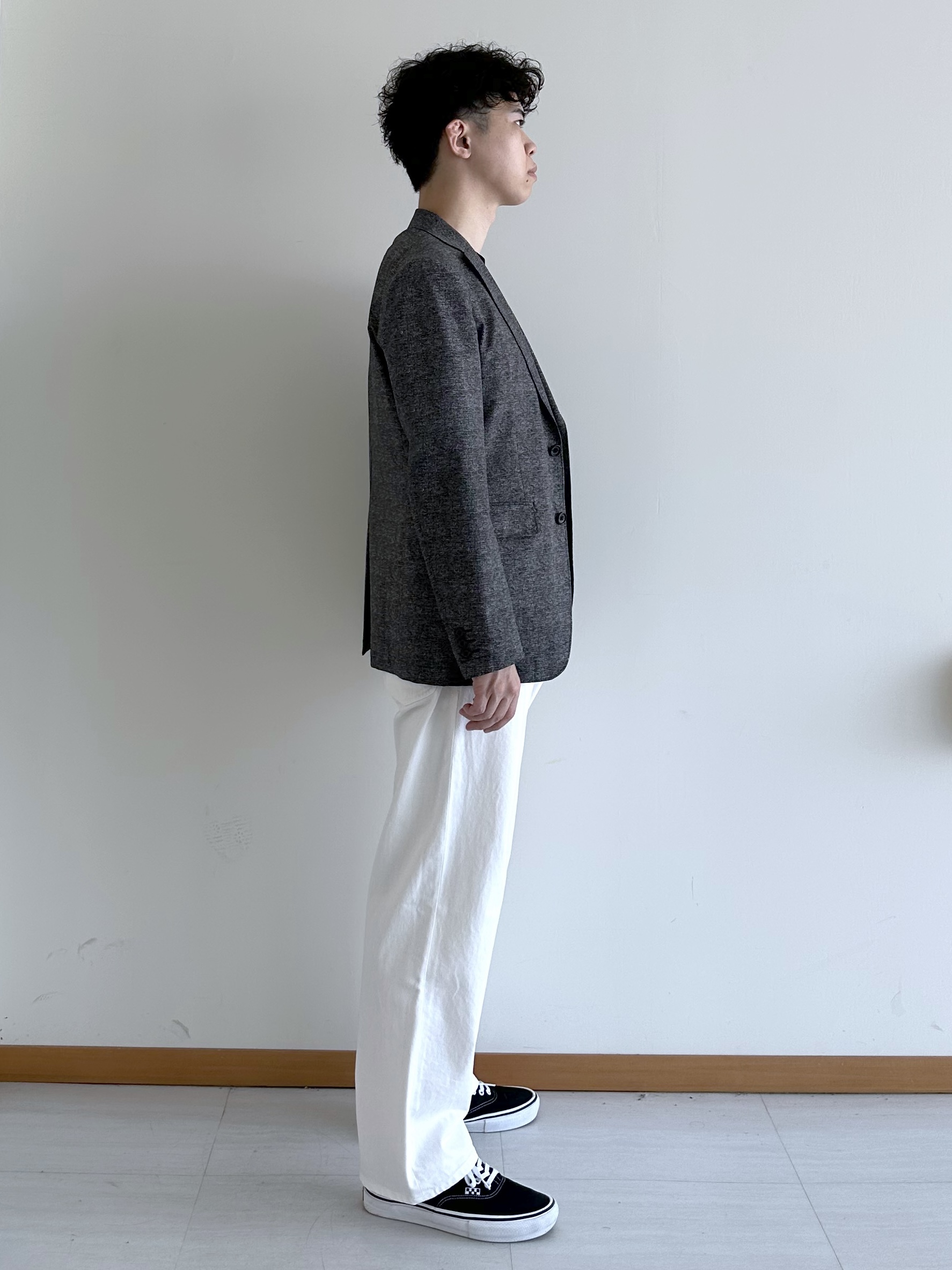 イッシーさんの「TAKEO KIKUCHI｜【抗菌防臭】COOL DOTS（R）ドビープリント ジャケット」を使ったコーディネート