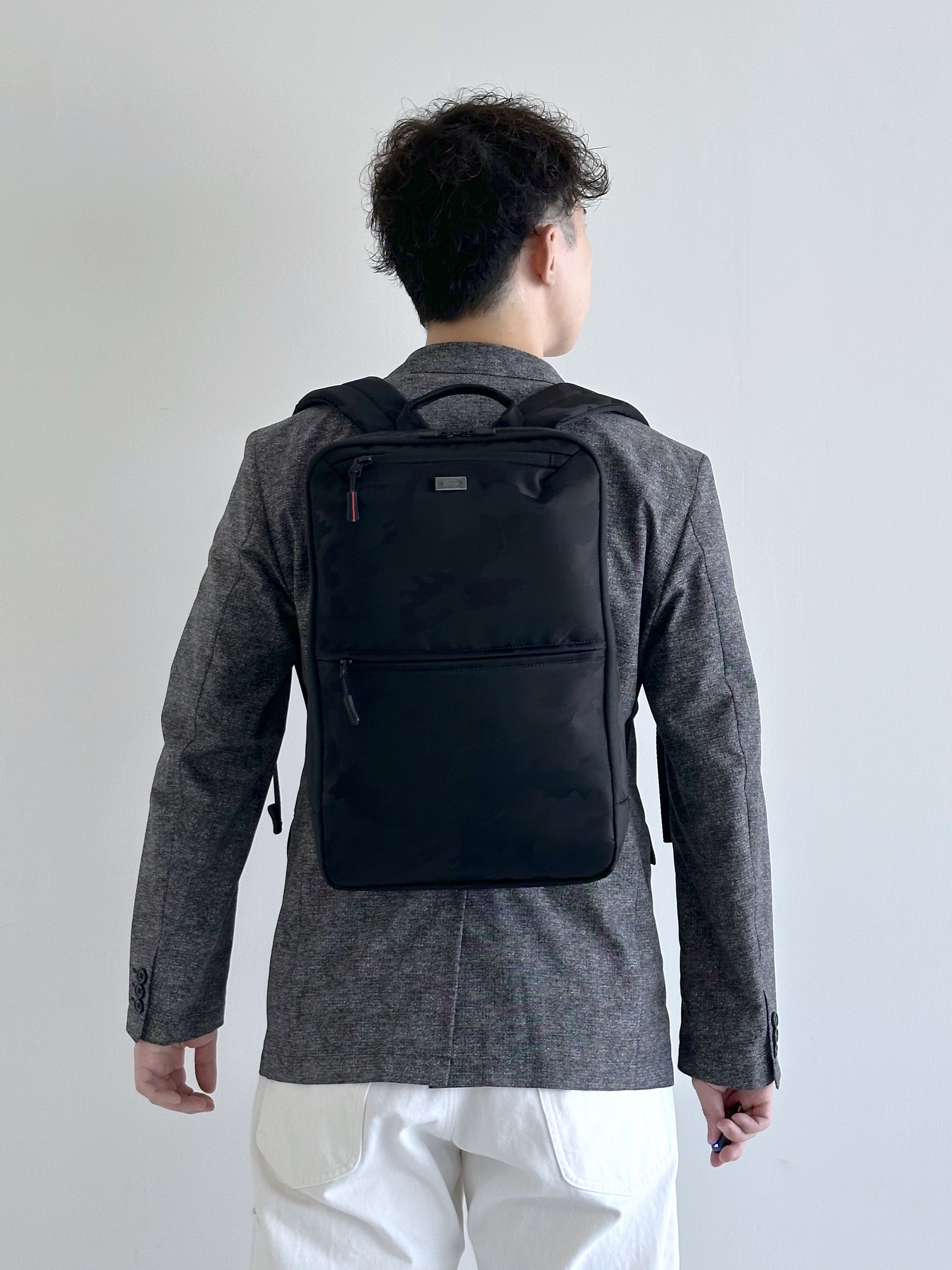イッシーさんの「TAKEO KIKUCHI｜【抗菌防臭】COOL DOTS（R）ドビープリント ジャケット」を使ったコーディネート