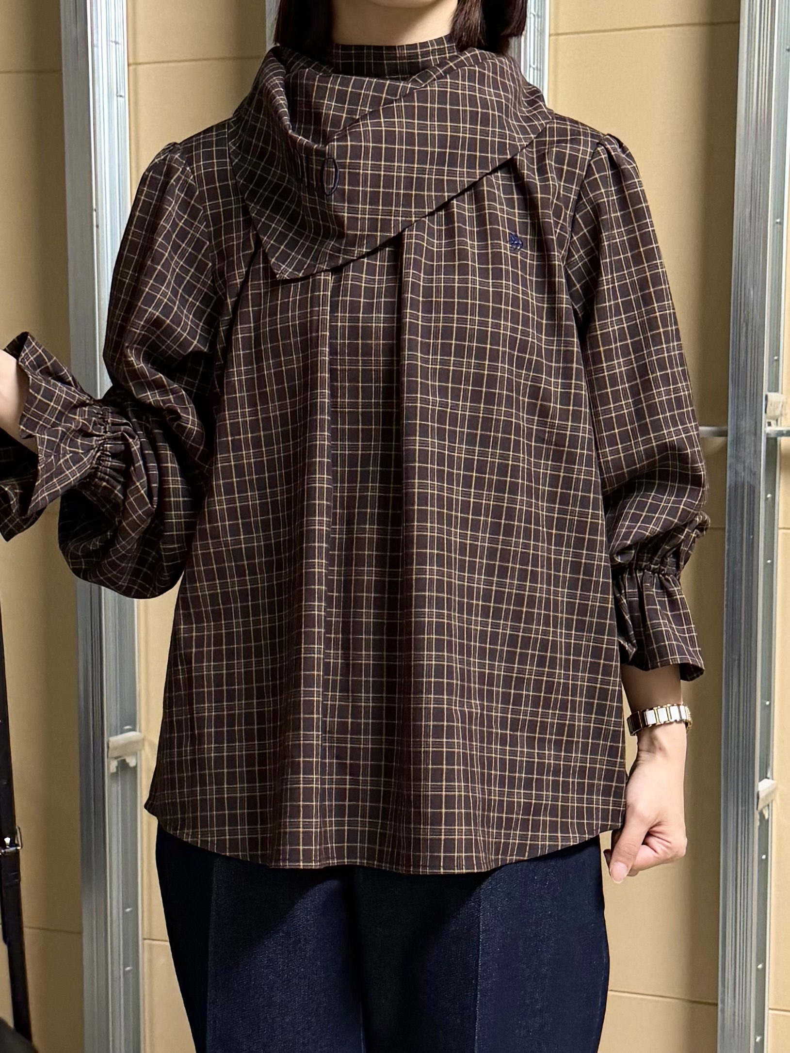 sahoさんの「THE SHOP TK｜POLO BCS/チェックスカーフ付きブラウス」を使ったコーディネート