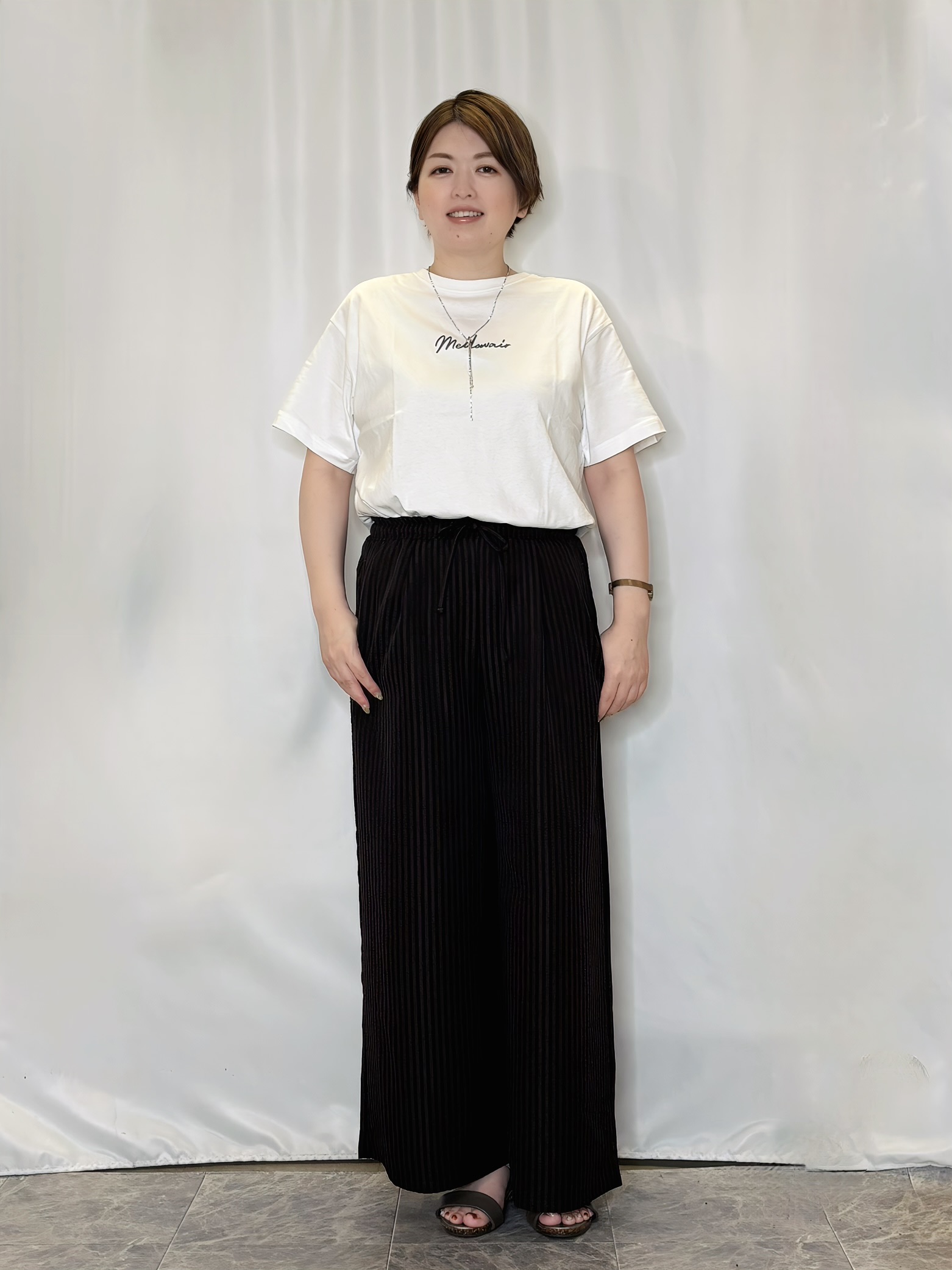 たみさんの「SHOO･LA･RUE｜【綿100%/UV/S-LL/体型カバー】優しく透ける 柔らかシアーデニムシャツ」を使ったコーディネート