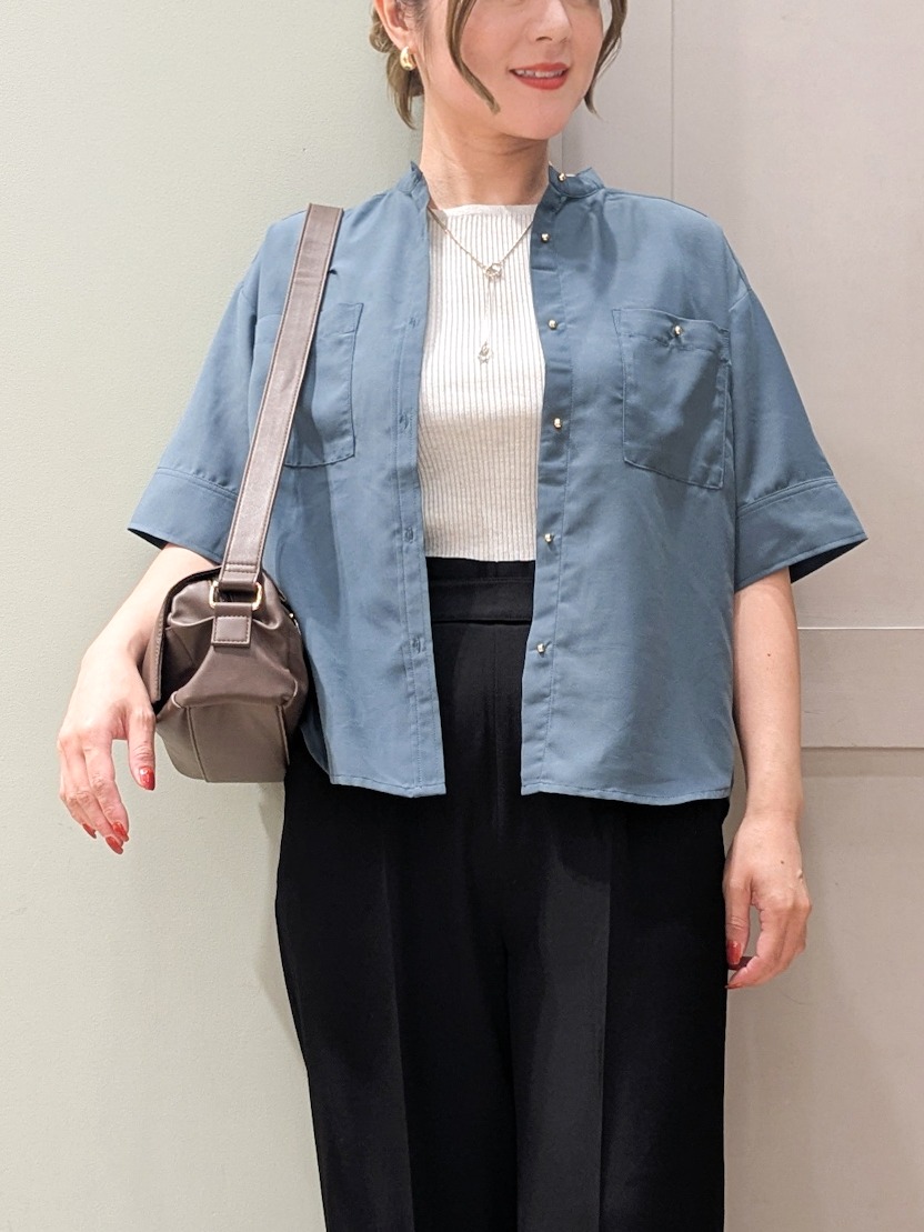 kuwawaさんの「grove｜【洗濯機◎】ほんのり大人の透け感、シアーカバーブラウス」を使ったコーディネート