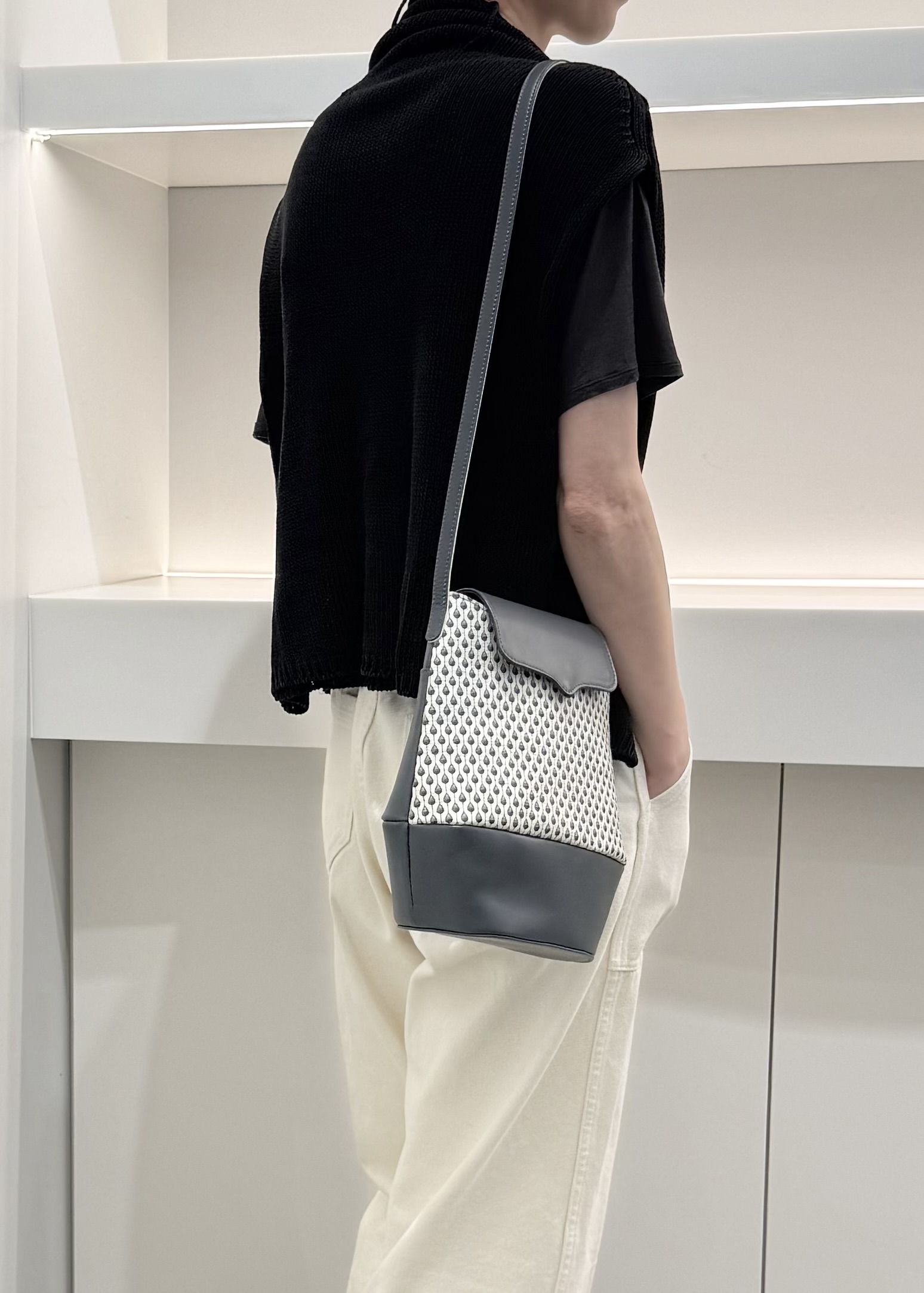 Kさんの「HIROKO HAYASHI｜STILLA（スティラ）ショルダーバッグ」を使ったコーディネート