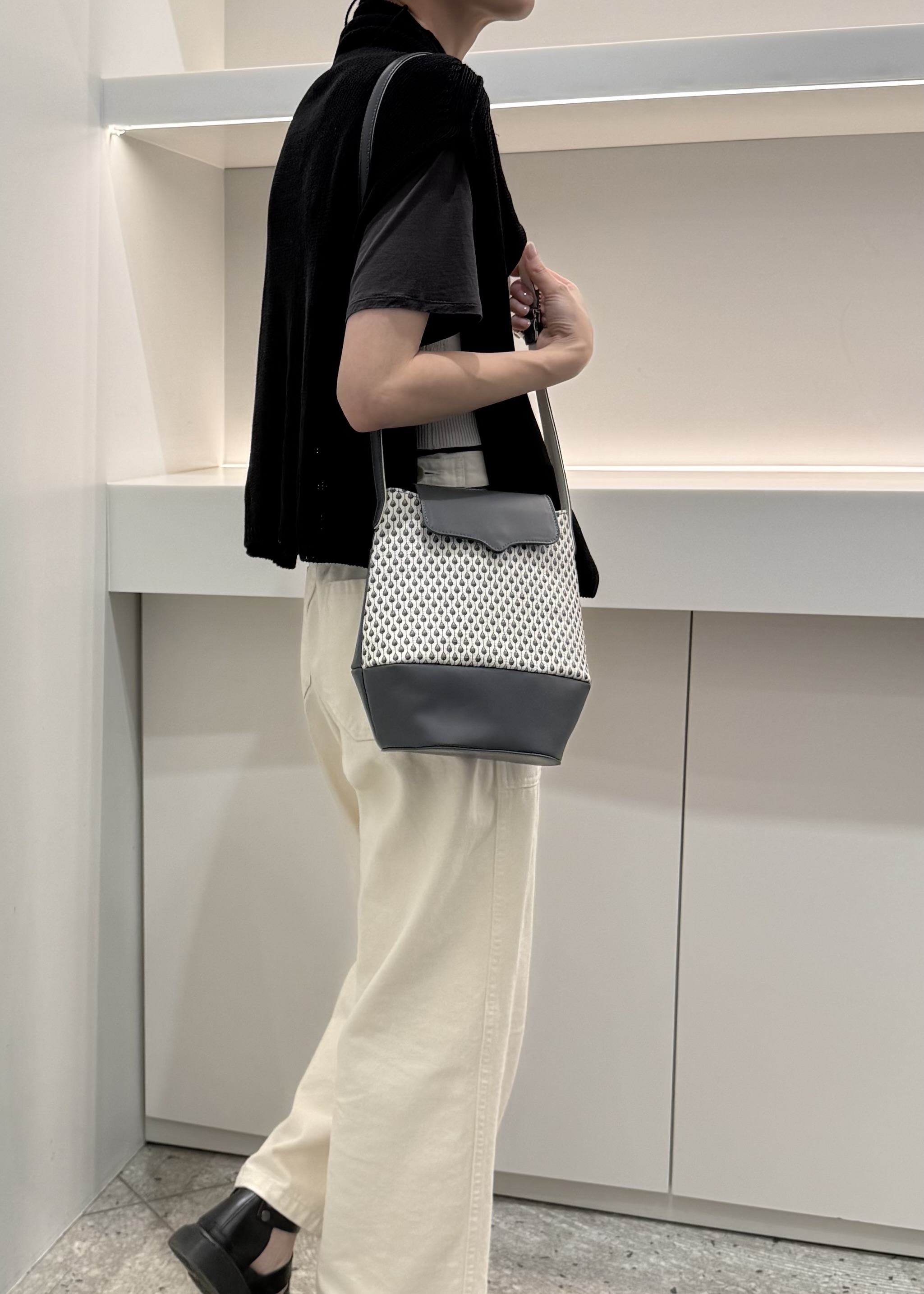 Kさんの「HIROKO HAYASHI｜STILLA（スティラ）ショルダーバッグ」を使ったコーディネート