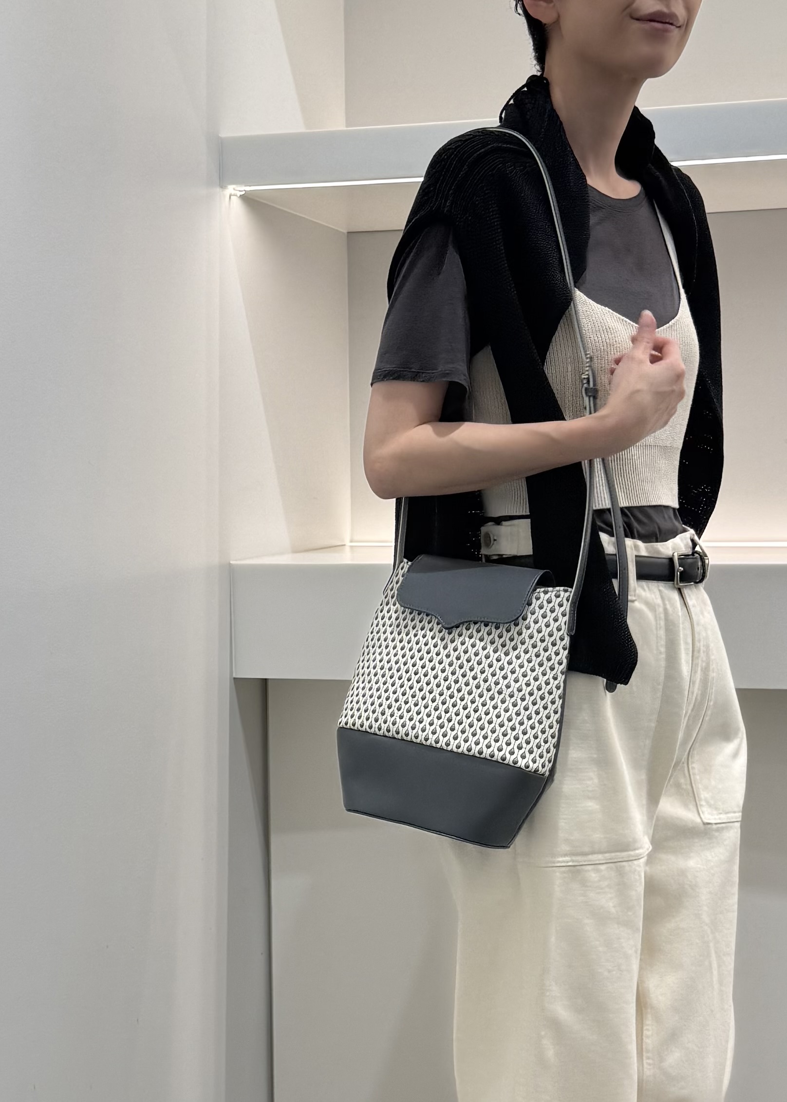 Kさんの「HIROKO HAYASHI｜STILLA（スティラ）ショルダーバッグ」を使ったコーディネート
