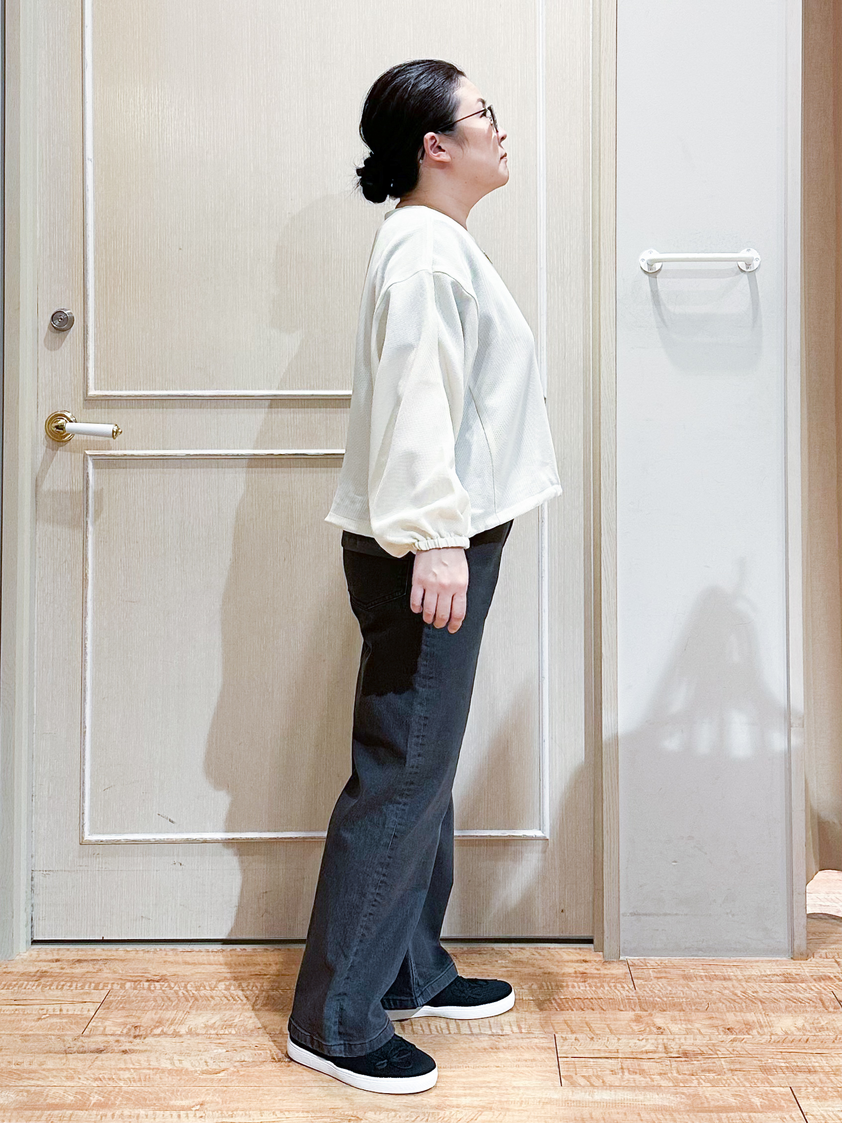 umeさんの「SHOO･LA･RUE｜【通気性〇/セットアップ可/洗濯機可】メッシュドルマン ジップブルゾン」を使ったコーディネート