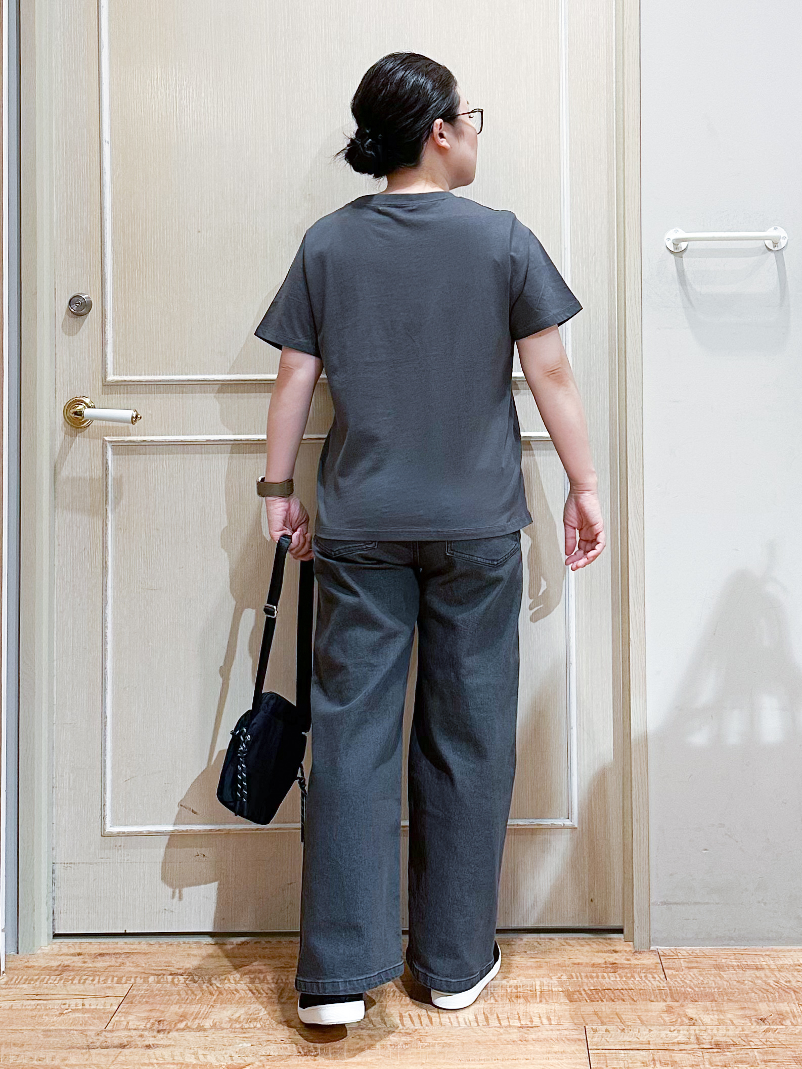 umeさんの「SHOO･LA･RUE｜【通気性〇/セットアップ可/洗濯機可】メッシュドルマン ジップブルゾン」を使ったコーディネート