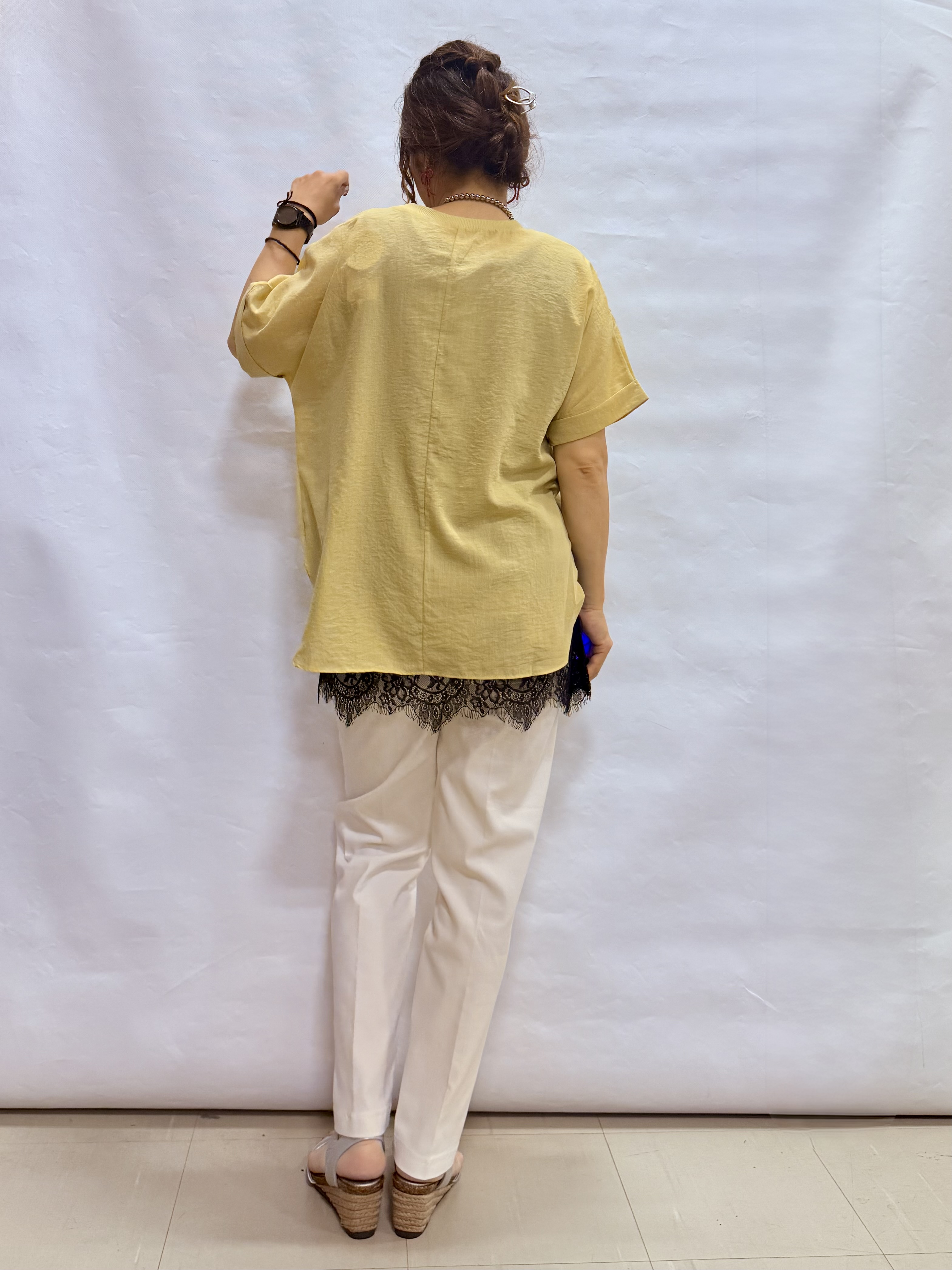 fuuさんの「SHOO･LA･RUE｜【ひんやり/洗濯機可/S-LL】オンにもオフにも マルチに使えるボタンレスカーディガン」を使ったコーディネート