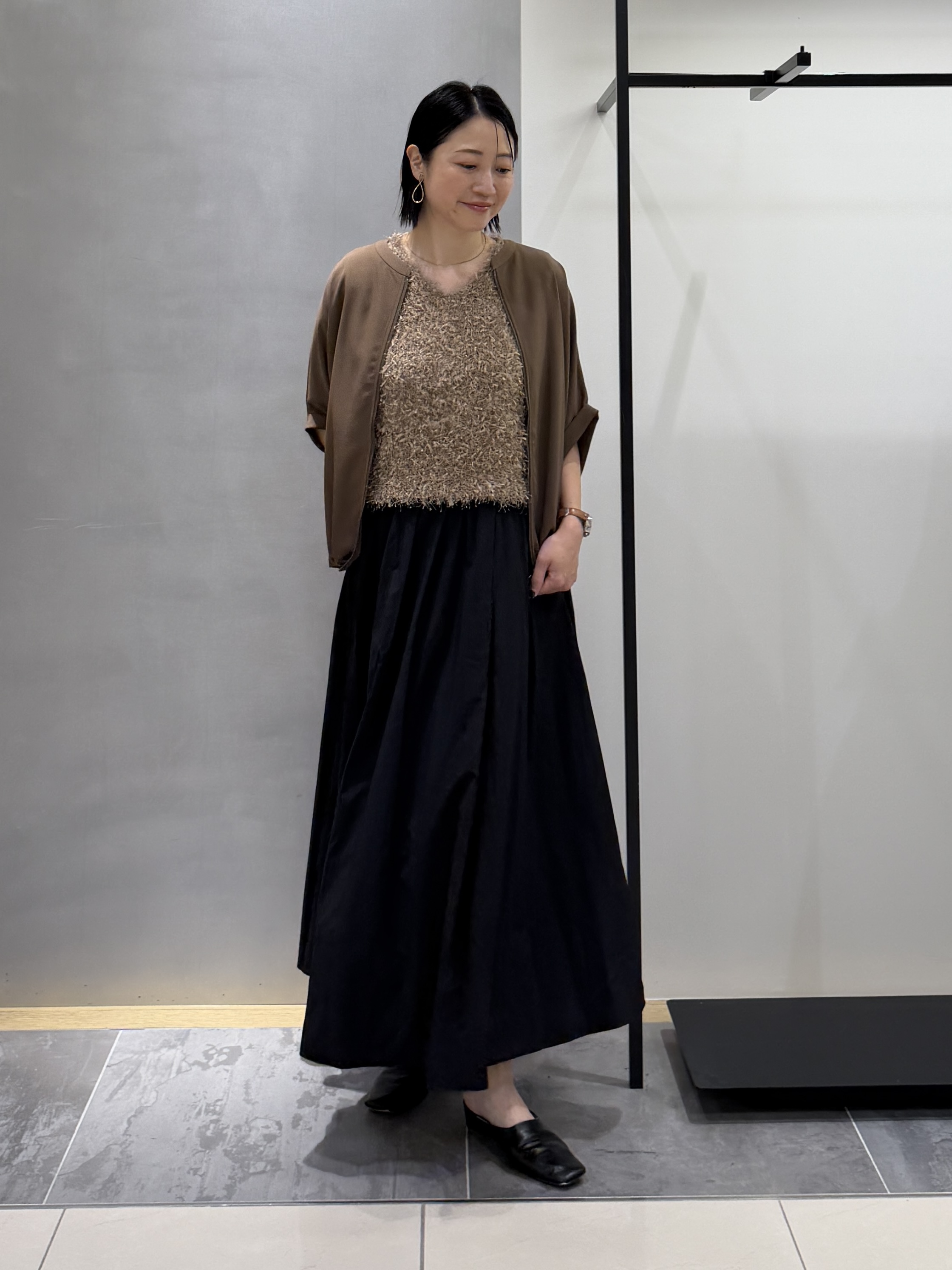 shihoさんの「INDIVI｜【夏羽織り/着る日傘】ドルマンフォルムブルゾン」を使ったコーディネート