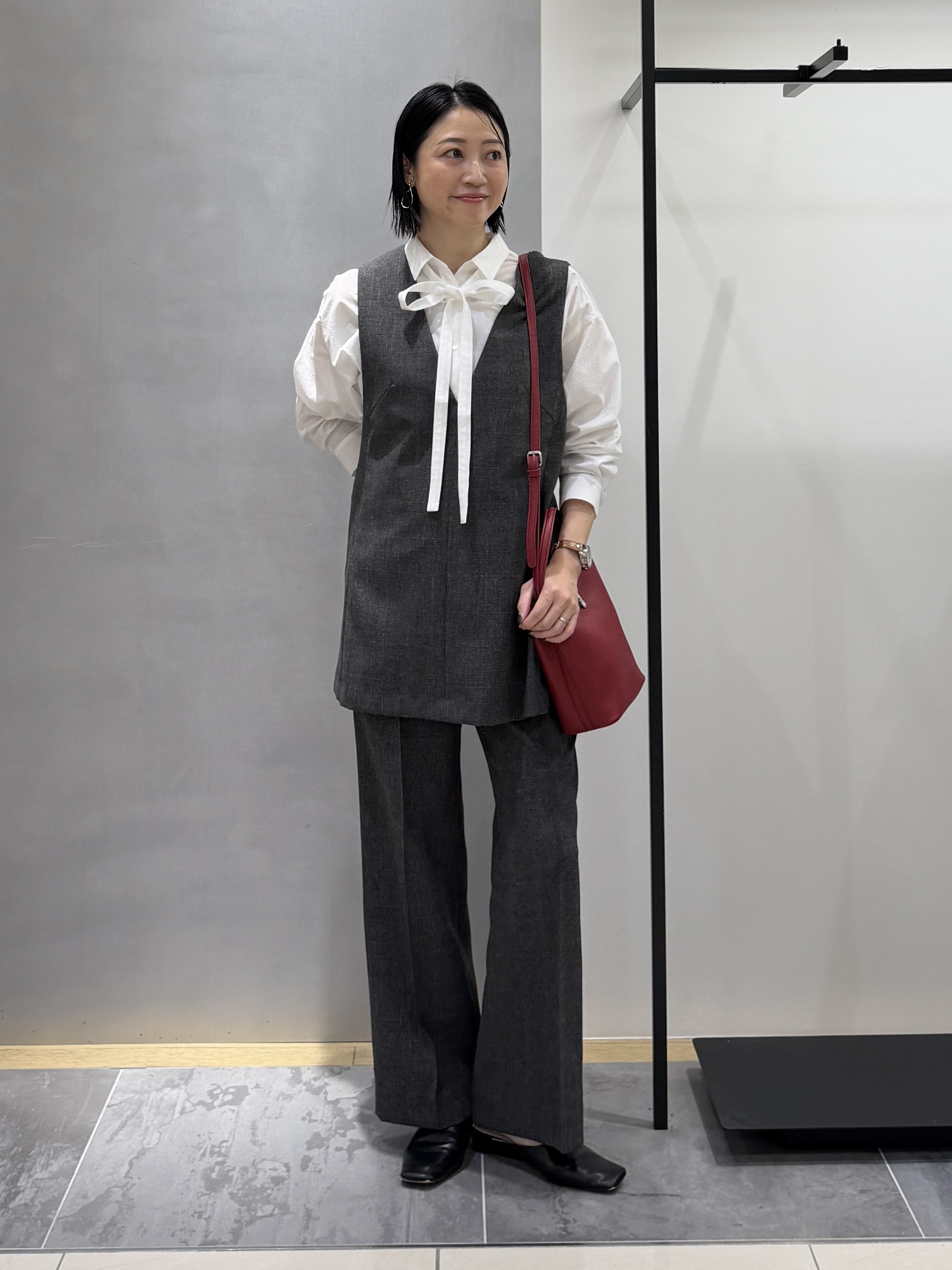 shihoさんの「INDIVI｜【UVケア／接触冷感】リネン風チュニックベスト」を使ったコーディネート