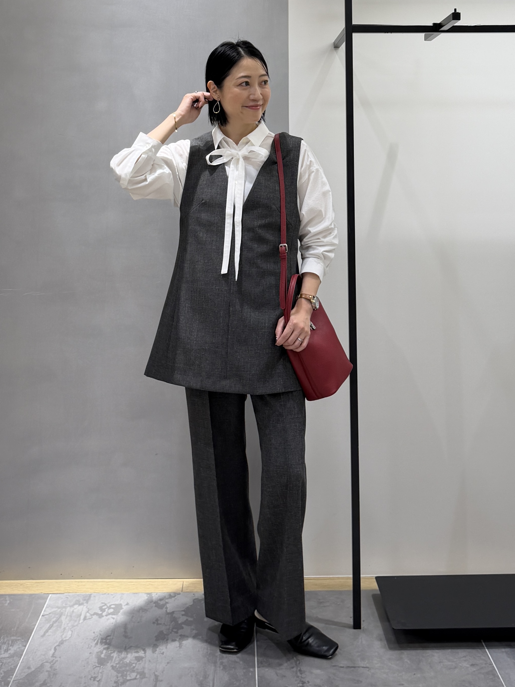 shihoさんの「INDIVI｜【UVケア／接触冷感】リネン風チュニックベスト」を使ったコーディネート