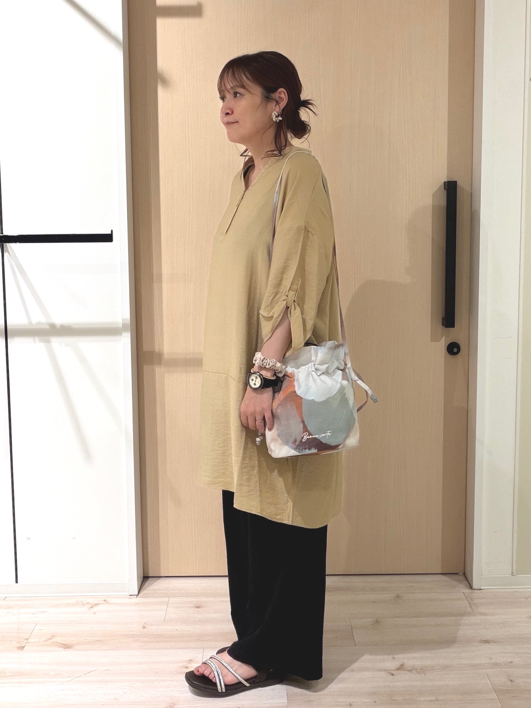 funafunaさんの「SHOO･LA･RUE｜【ひんやり/S-LL/洗濯後しわになりにくい】体型カバーにも ゆるっとリラックス 7分袖チュニック」を使ったコーディネート