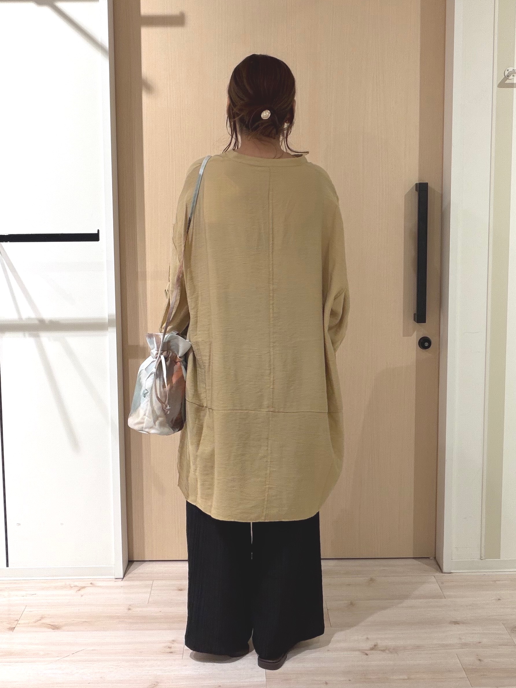 funafunaさんの「SHOO･LA･RUE｜【ひんやり/S-LL/洗濯後しわになりにくい】体型カバーにも ゆるっとリラックス 7分袖チュニック」を使ったコーディネート
