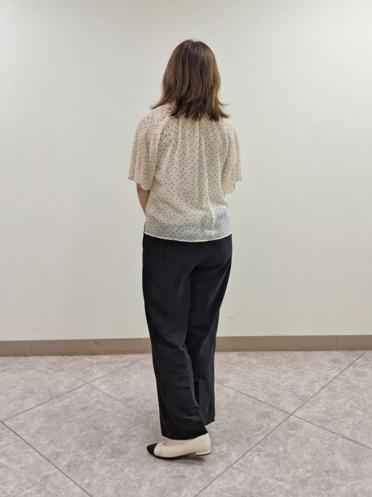 S.xuliさんの「Reflect｜【セットアップ／手洗い可】ドット柄シアーブラウス」を使ったコーディネート