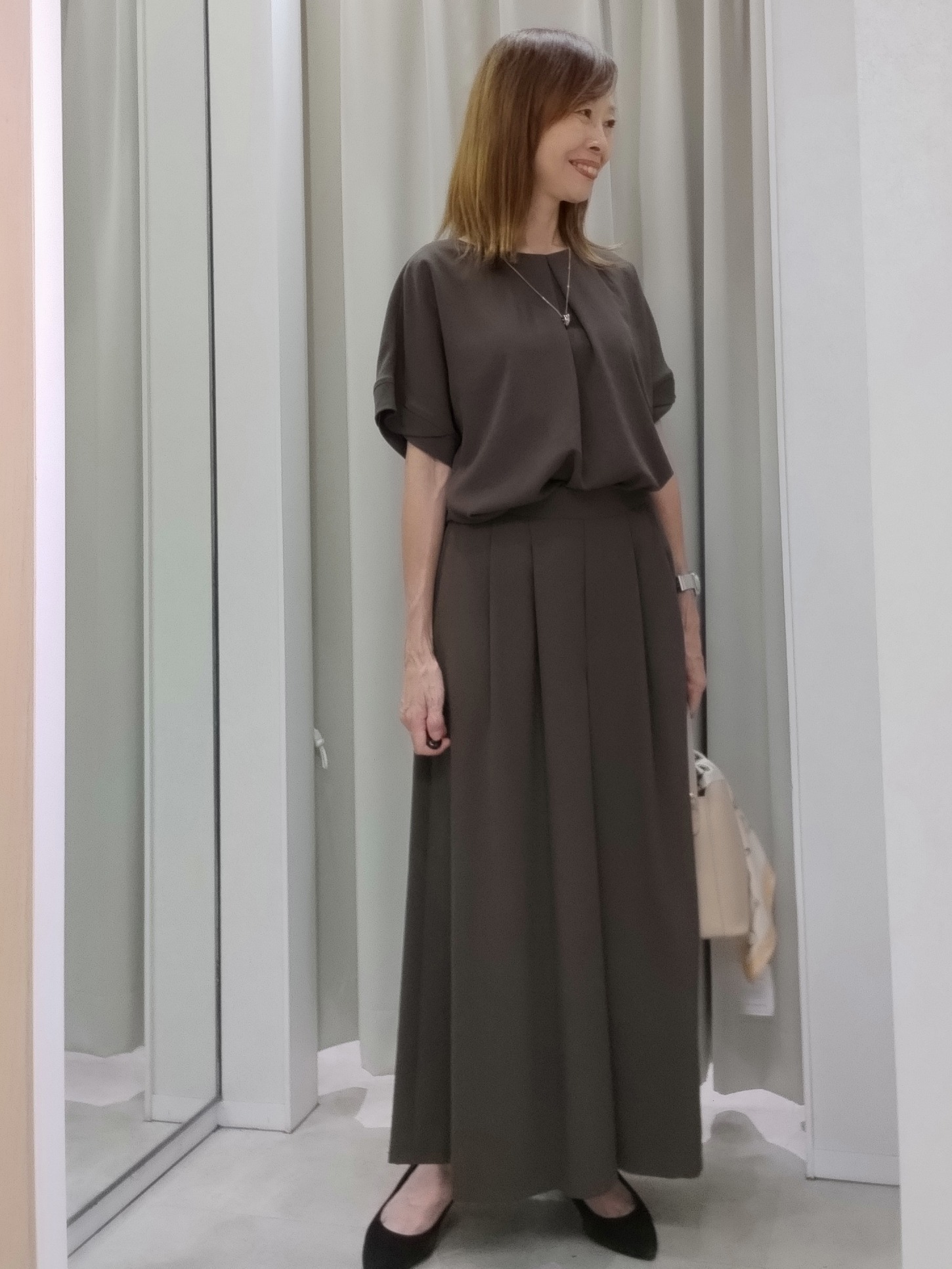 もりさんの「UNTITLED｜【セットアップ可/UVカット/前後2WAY】リラクシーフレンチスリーブブラウス」を使ったコーディネート