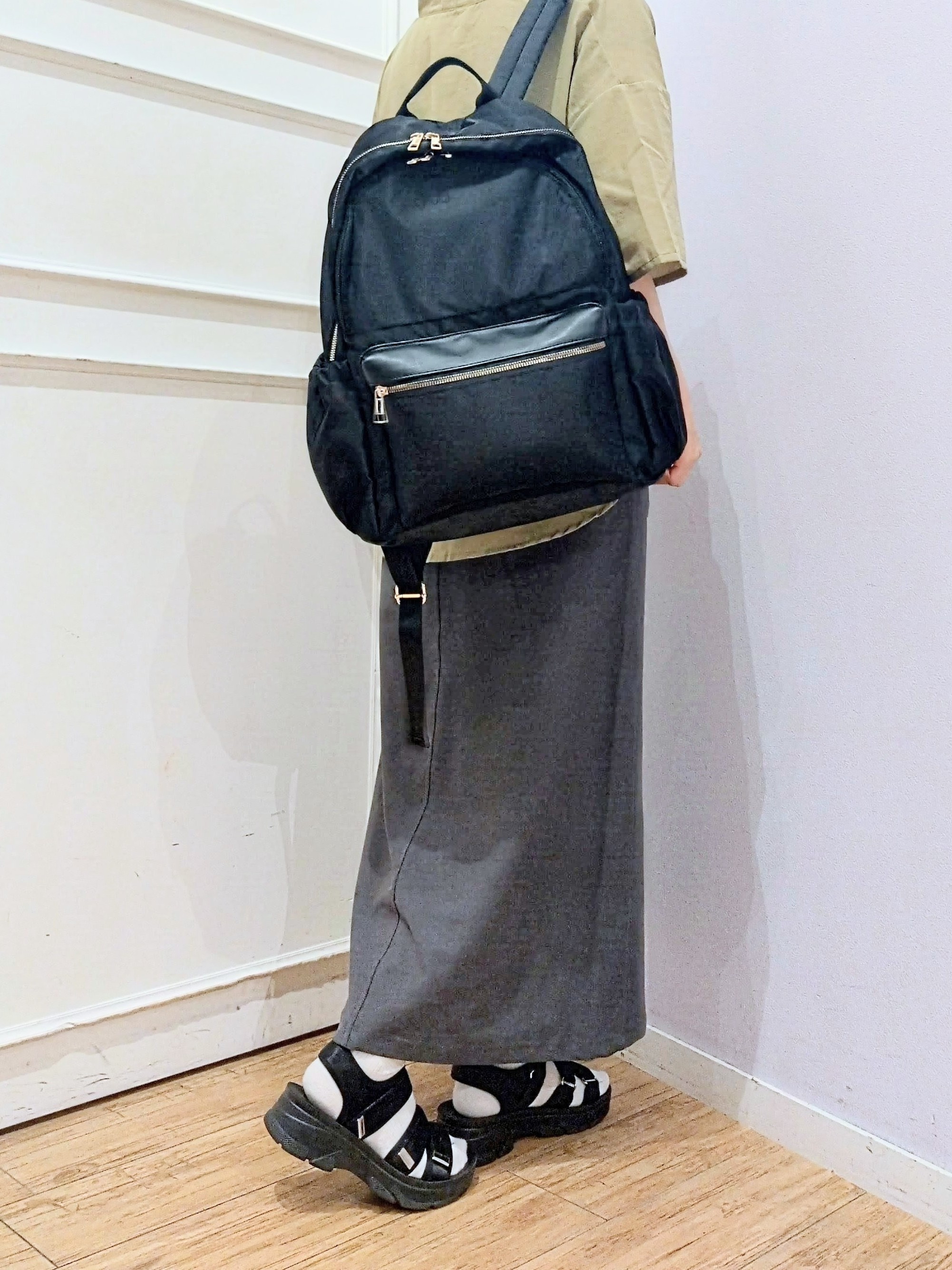 miomioさんの「SHOO･LA･RUE｜【洗濯機可/S-LL】大人の抜け感 ゆるっと5分袖シャツ」を使ったコーディネート