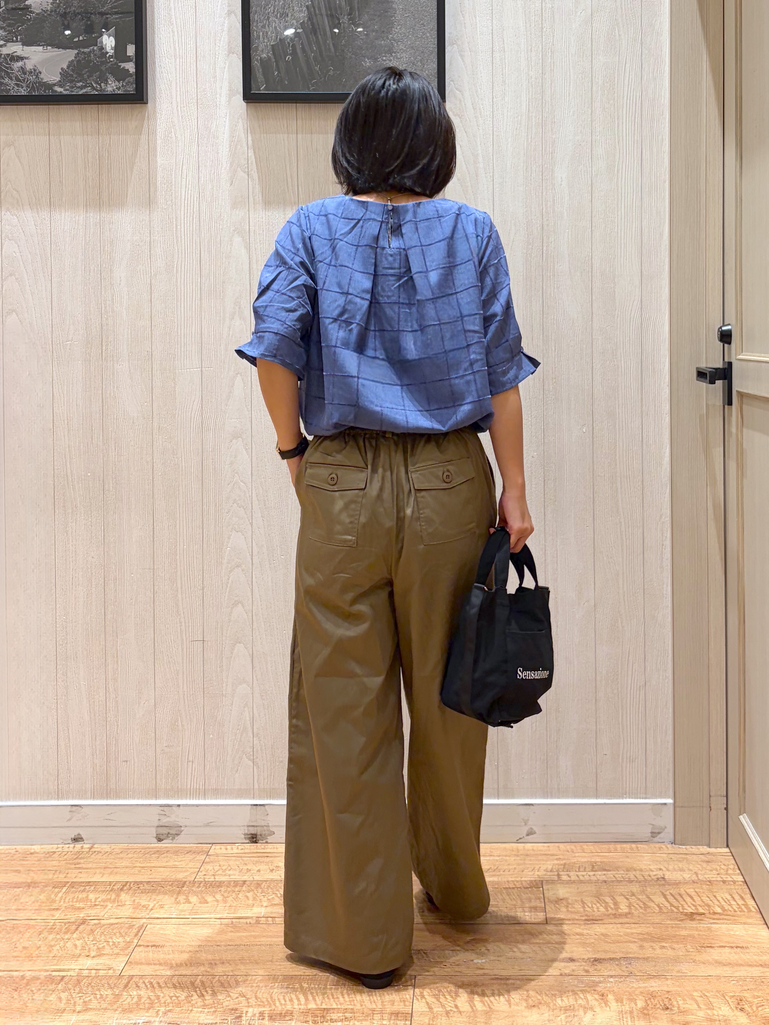 shirayuuuさんの「SHOO･LA･RUE｜【セットアップ可/S-LL】夏でも感じられる秋気分 モールチェックタックスリーブ ブラウス」を使ったコーディネート