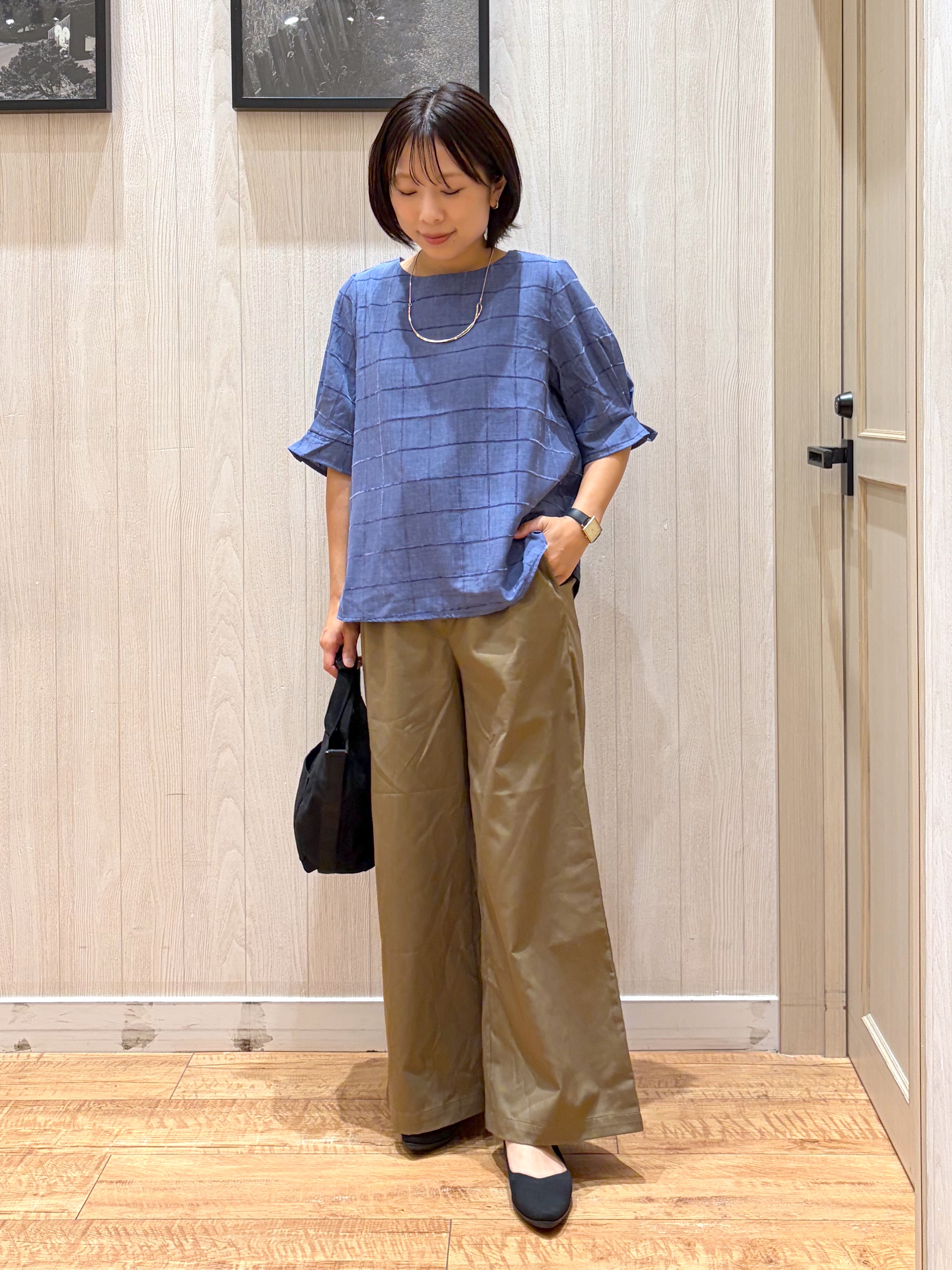 shirayuuuさんの「SHOO･LA･RUE｜【セットアップ可/S-LL】夏でも感じられる秋気分 モールチェックタックスリーブ ブラウス」を使ったコーディネート