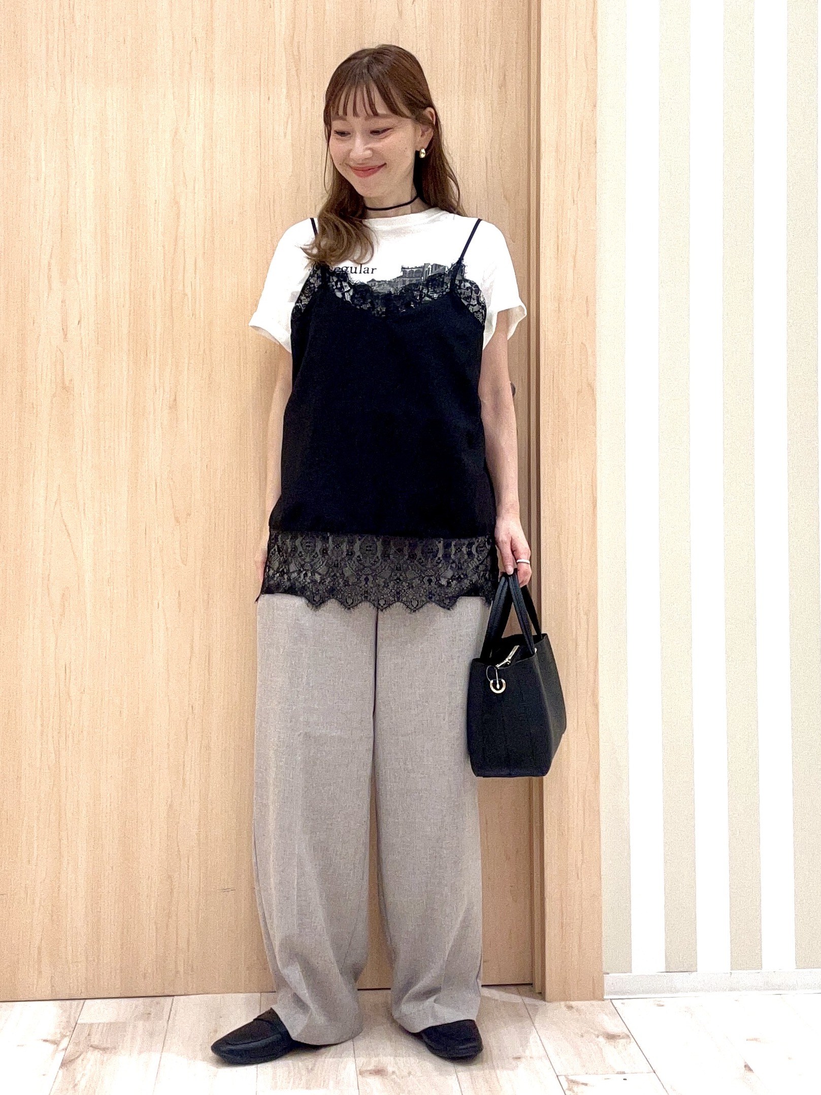 ririさんの「SHOO･LA･RUE｜【ひんやり/S-LL/洗濯機可】真夏に着たい 大人のベーシックカラープリントTシャツ」を使ったコーディネート