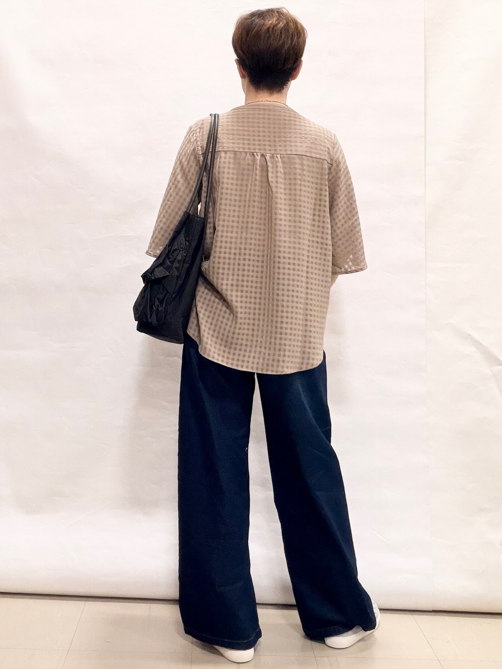 なっちゃんさんの「SHOO･LA･RUE｜【洗濯機可/S-LL】大人も甘すぎず着られる ギンガムシアーブラウス」を使ったコーディネート
