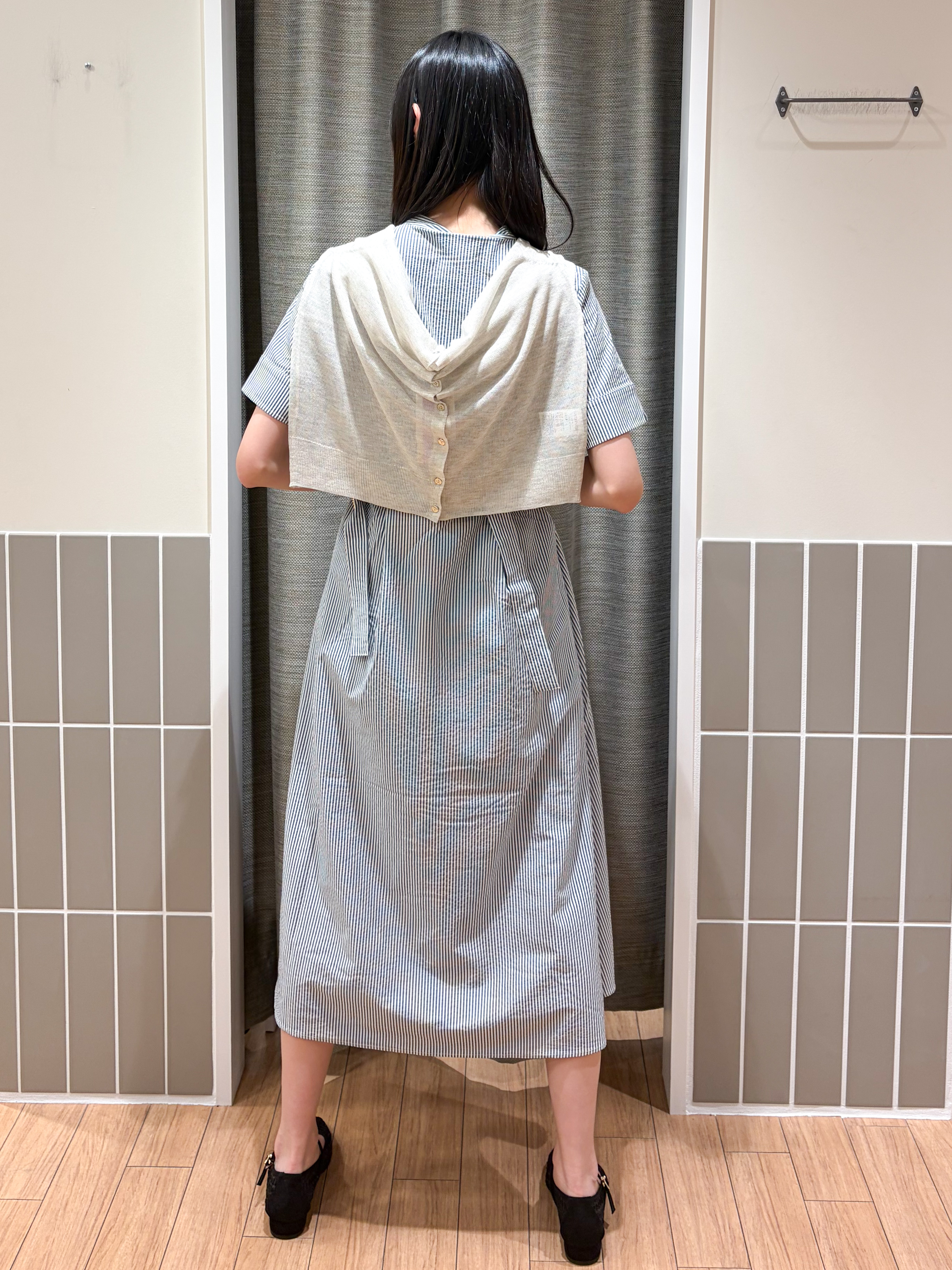 Kotoさんの「grove｜【低身長さんも選べる着丈/UV・シワになりにくいetc】涼やかさも、きちんとも叶うワンピース」を使ったコーディネート