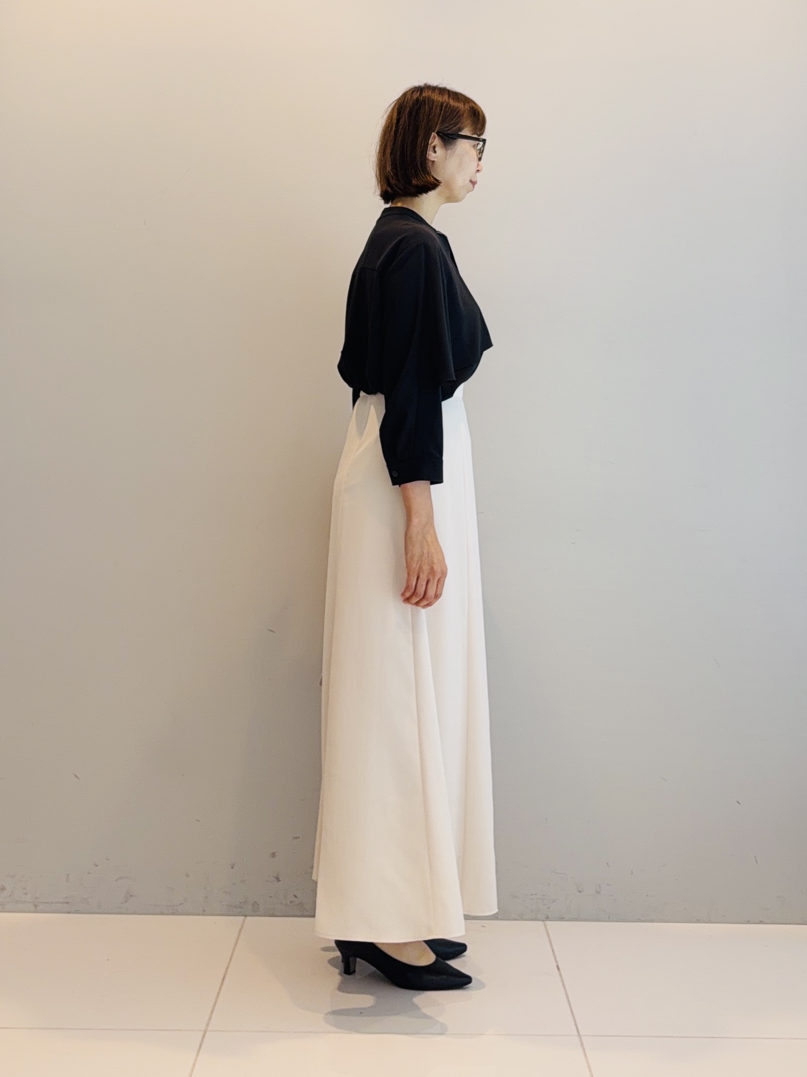 murayamaさんの「INDIVI｜【接触冷感/UVケア/夏羽織り/着る日傘】ケープ風ブラウス」を使ったコーディネート