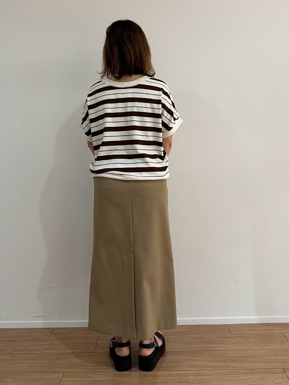 Juneさんの「UNTITLED｜【肌に張りつきにくい/前後2WAY】ドライタッチコットンプルオーバー」を使ったコーディネート