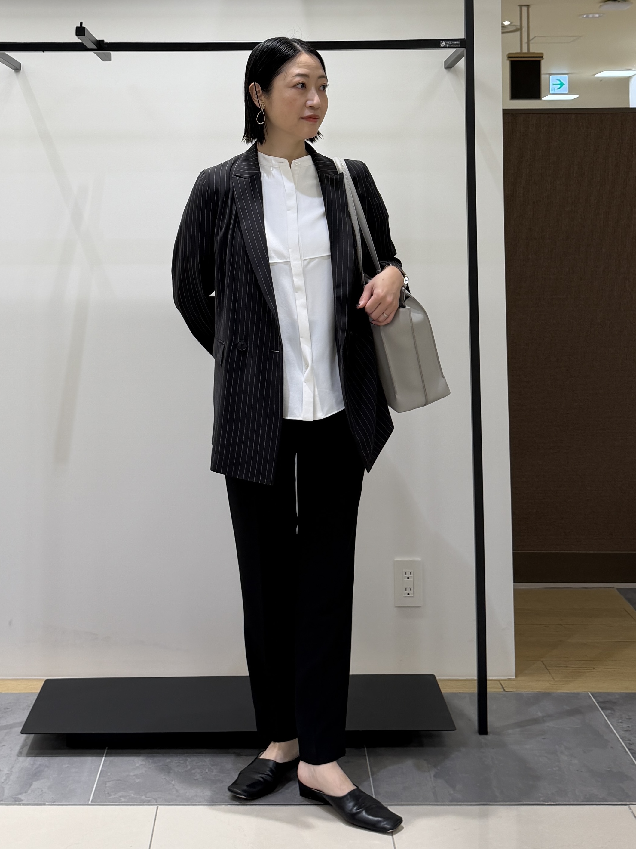 shihoさんの「INDIVI｜【接触冷感/UVケア/着る日傘】ダブルジャケット」を使ったコーディネート