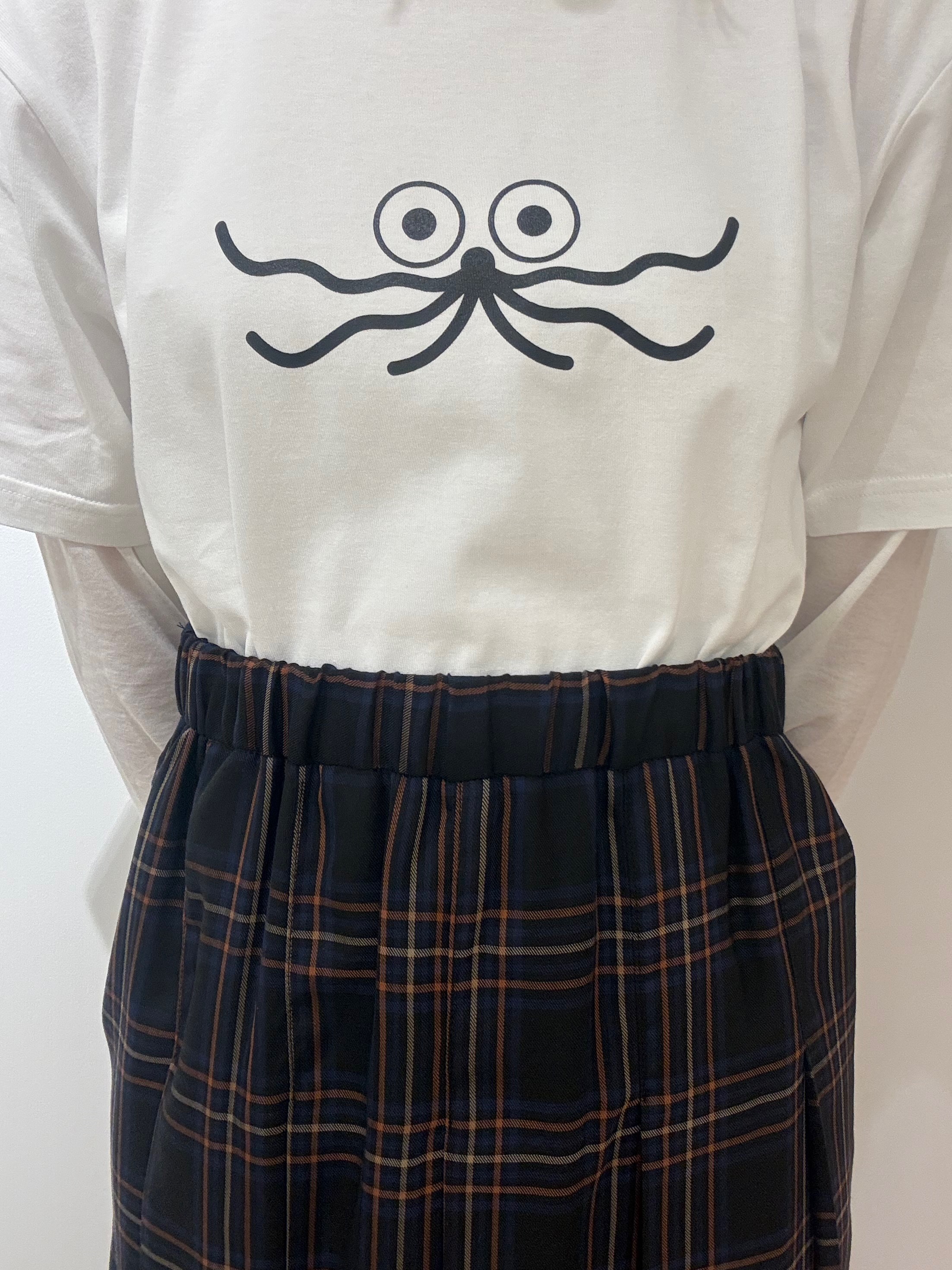 三浦りおんさんの「Dessin｜UMAO&times;Dessinコラボ プリントキャットフェイスT」を使ったコーディネート