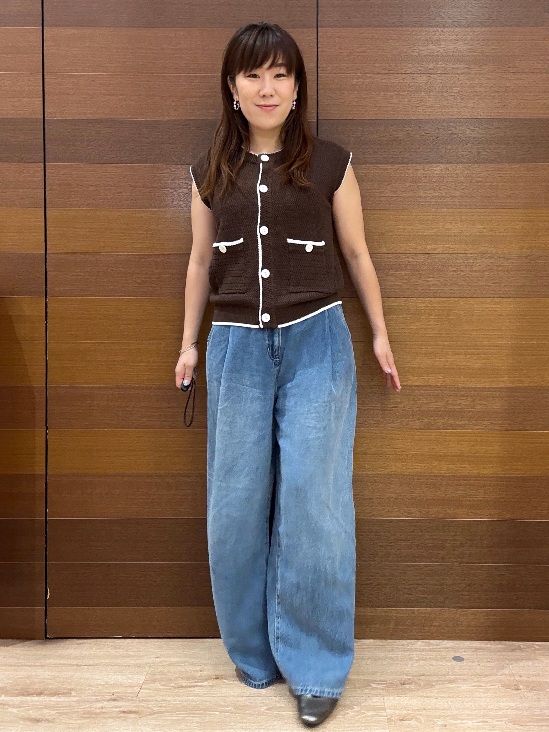 maichiさんの「OPAQUE.CLIP｜配色クロス編みニットベスト【洗える】」を使ったコーディネート