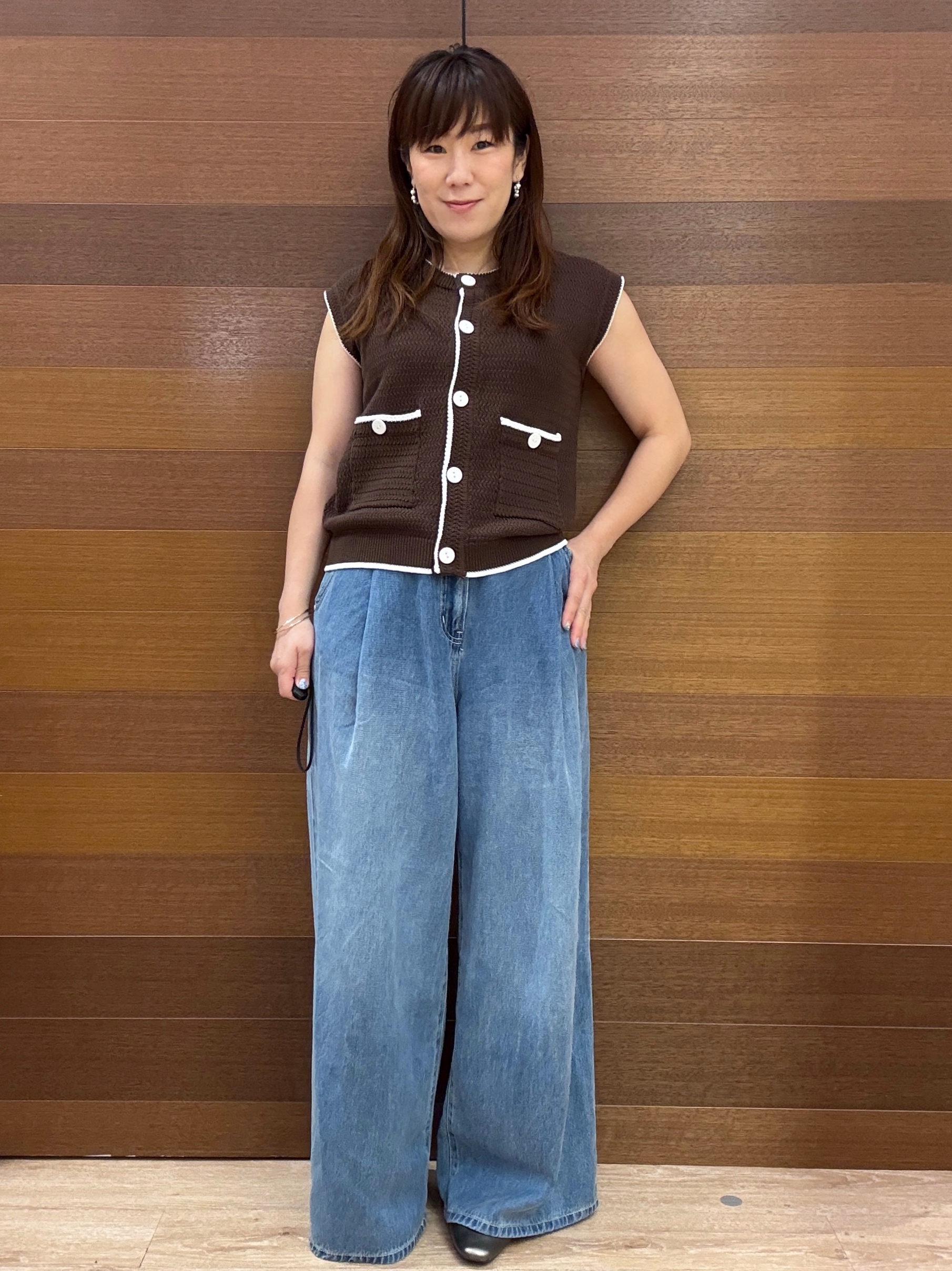maichiさんの「OPAQUE.CLIP｜配色クロス編みニットベスト【洗える】」を使ったコーディネート