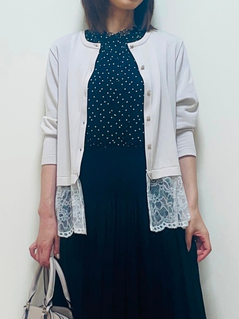 Riiさんの「Reflect｜【セットアップ／手洗い可】ドット柄シアーブラウス」を使ったコーディネート
