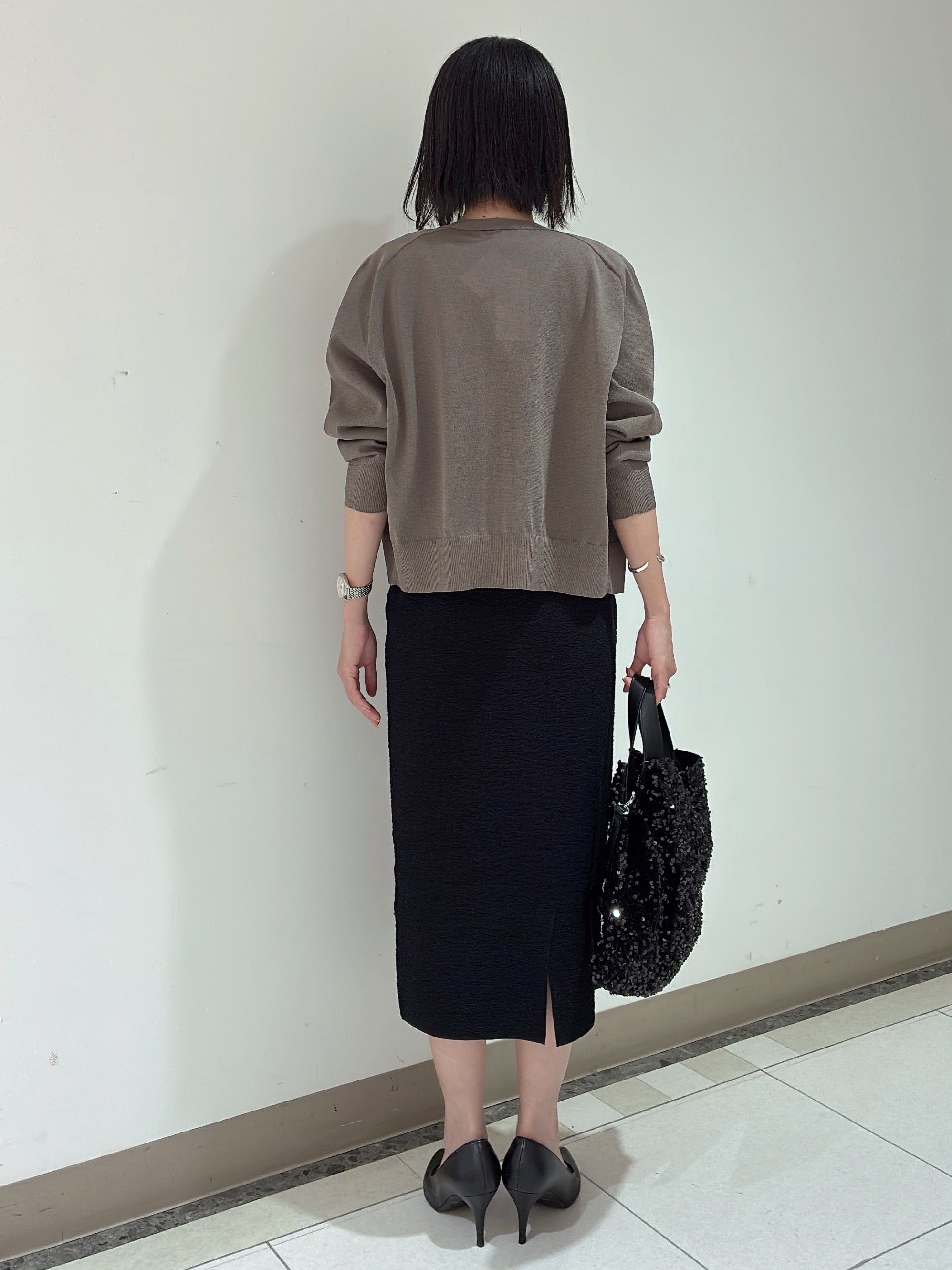 環さんの「UNTITLED｜【アンサンブル可/日除け・冷房対策】シアーレーヨンZIPカーディガン」を使ったコーディネート