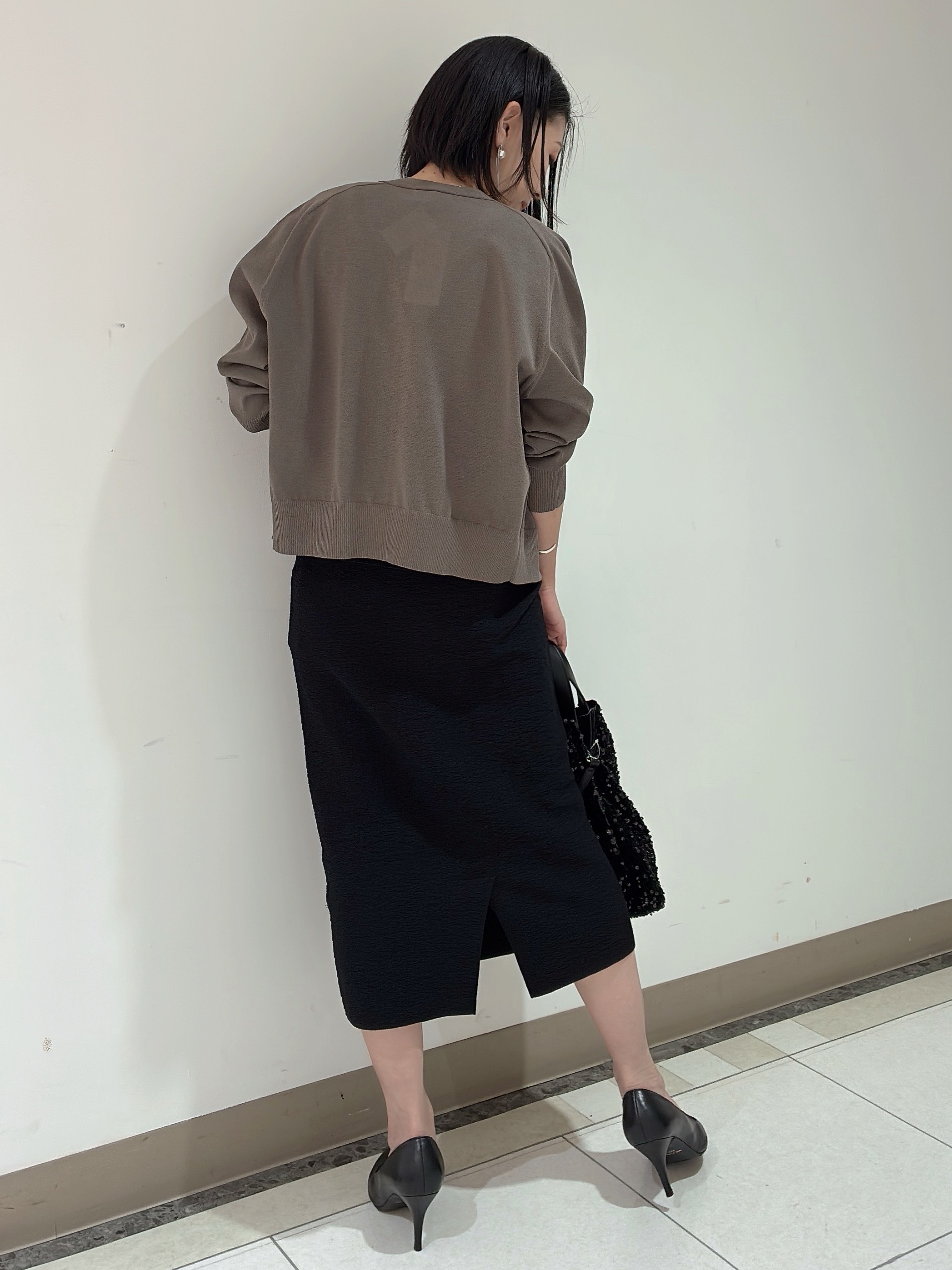 環さんの「UNTITLED｜【アンサンブル可/日除け・冷房対策】シアーレーヨンZIPカーディガン」を使ったコーディネート