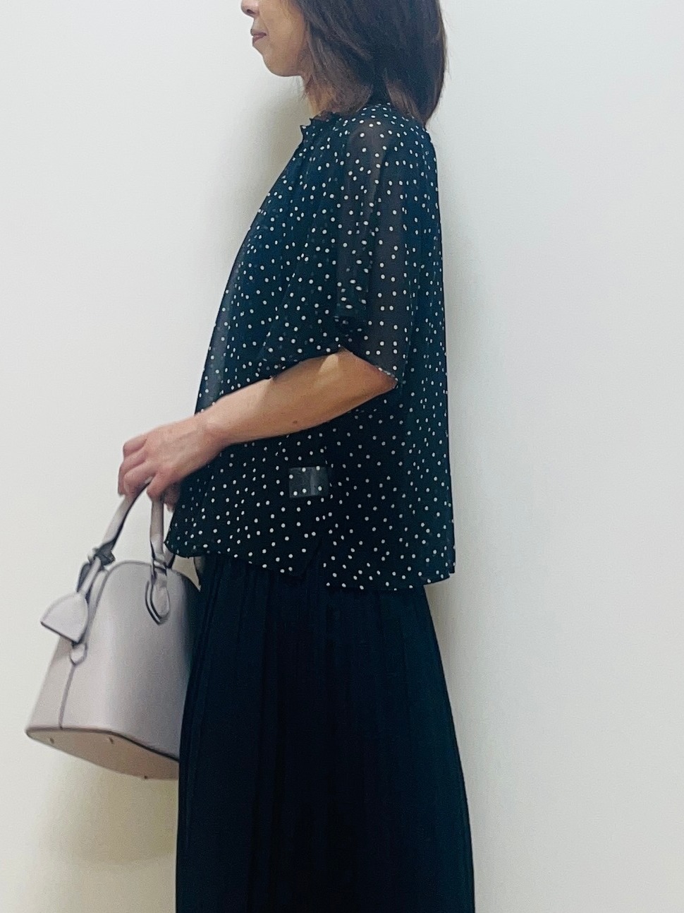 Riiさんの「Reflect｜【セットアップ／手洗い可】ドット柄シアーブラウス」を使ったコーディネート