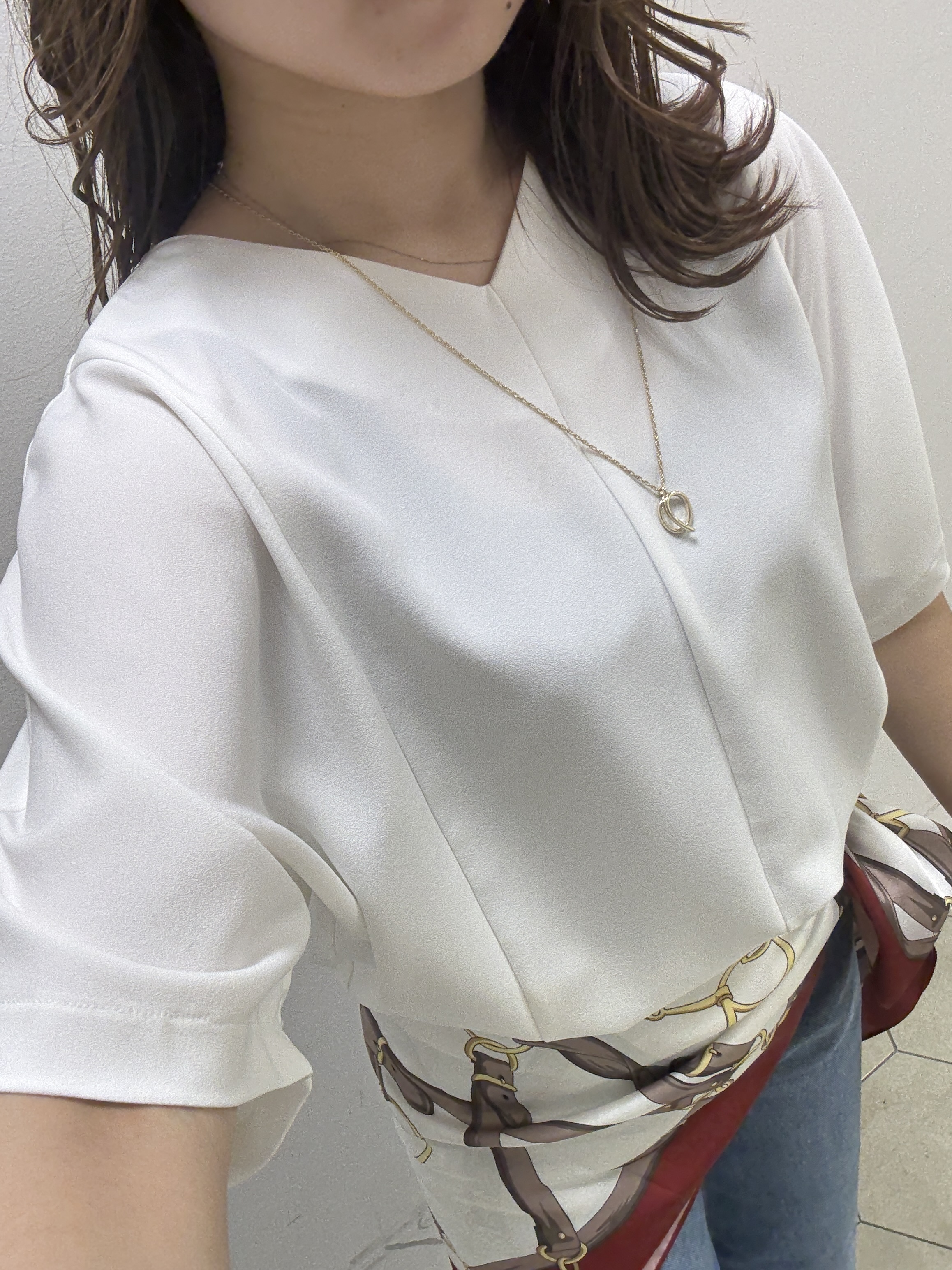 kahoさんの「INDIVI｜【体型＆二の腕カバー/着る日傘】ドルマントップス」を使ったコーディネート