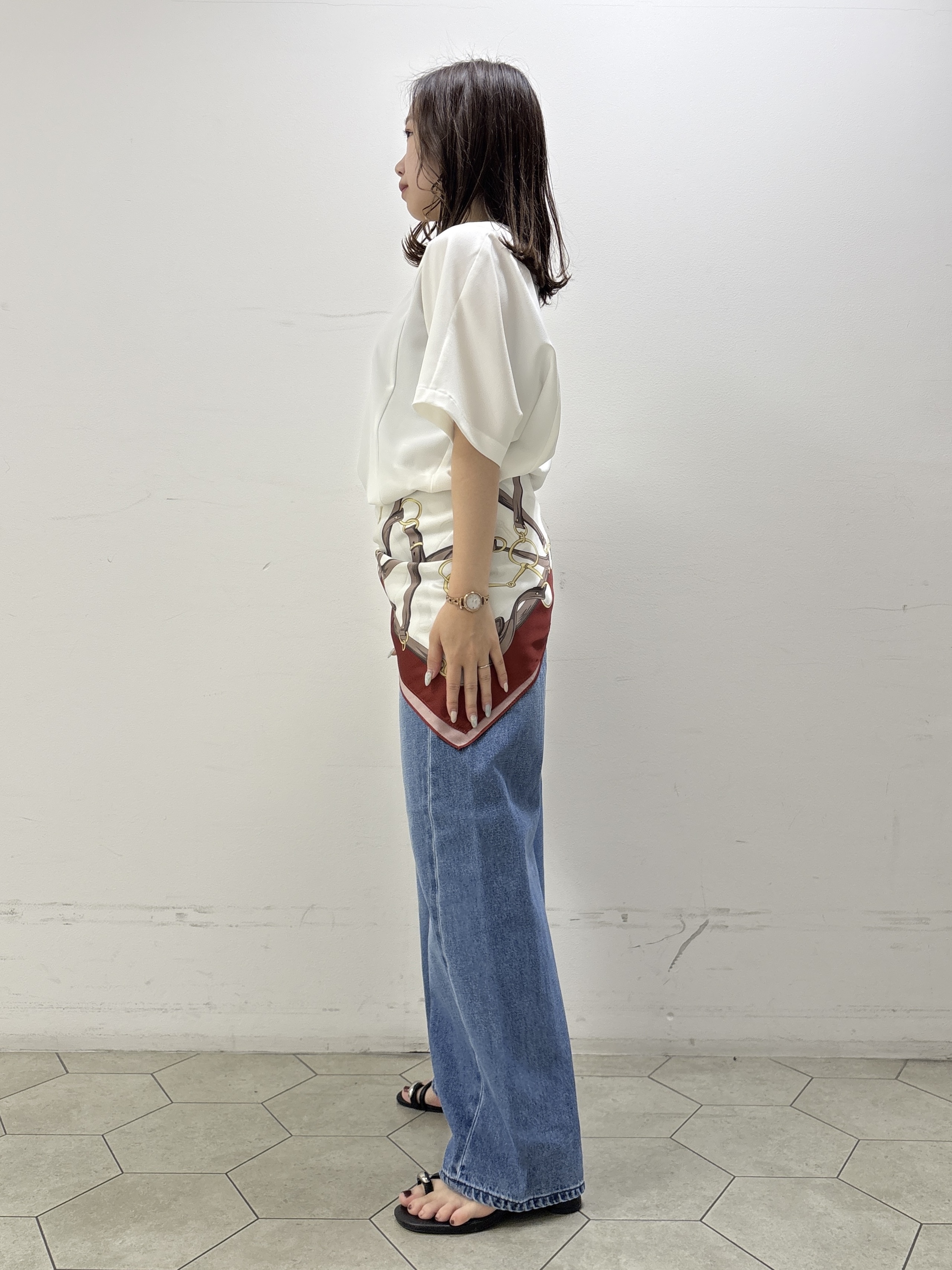 kahoさんの「INDIVI｜【体型＆二の腕カバー/着る日傘】ドルマントップス」を使ったコーディネート